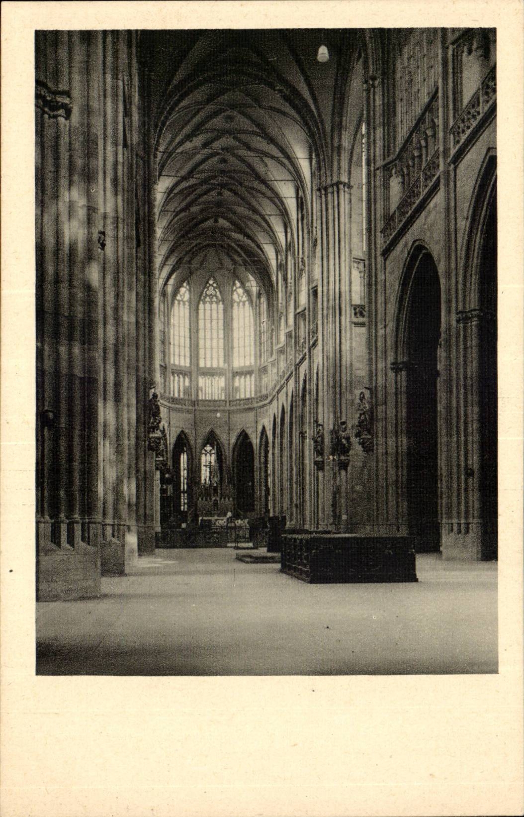 Tchequie Prague CPA L'interieur de la cathedrale de St Guy Prag