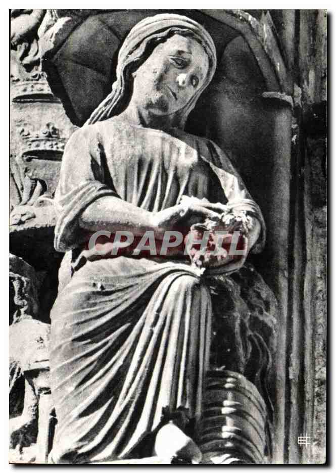 Chartres CPA Portail Nord Vie active (elle lave sa laine)