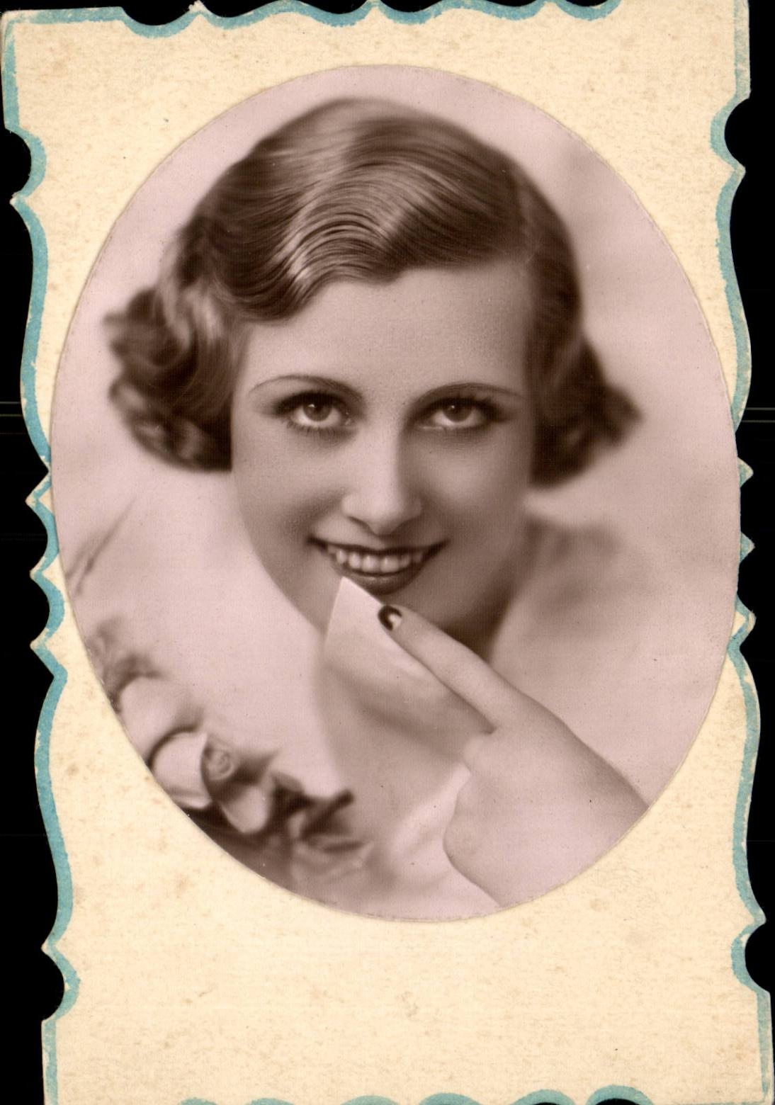 CPA Fantaisie Femme 