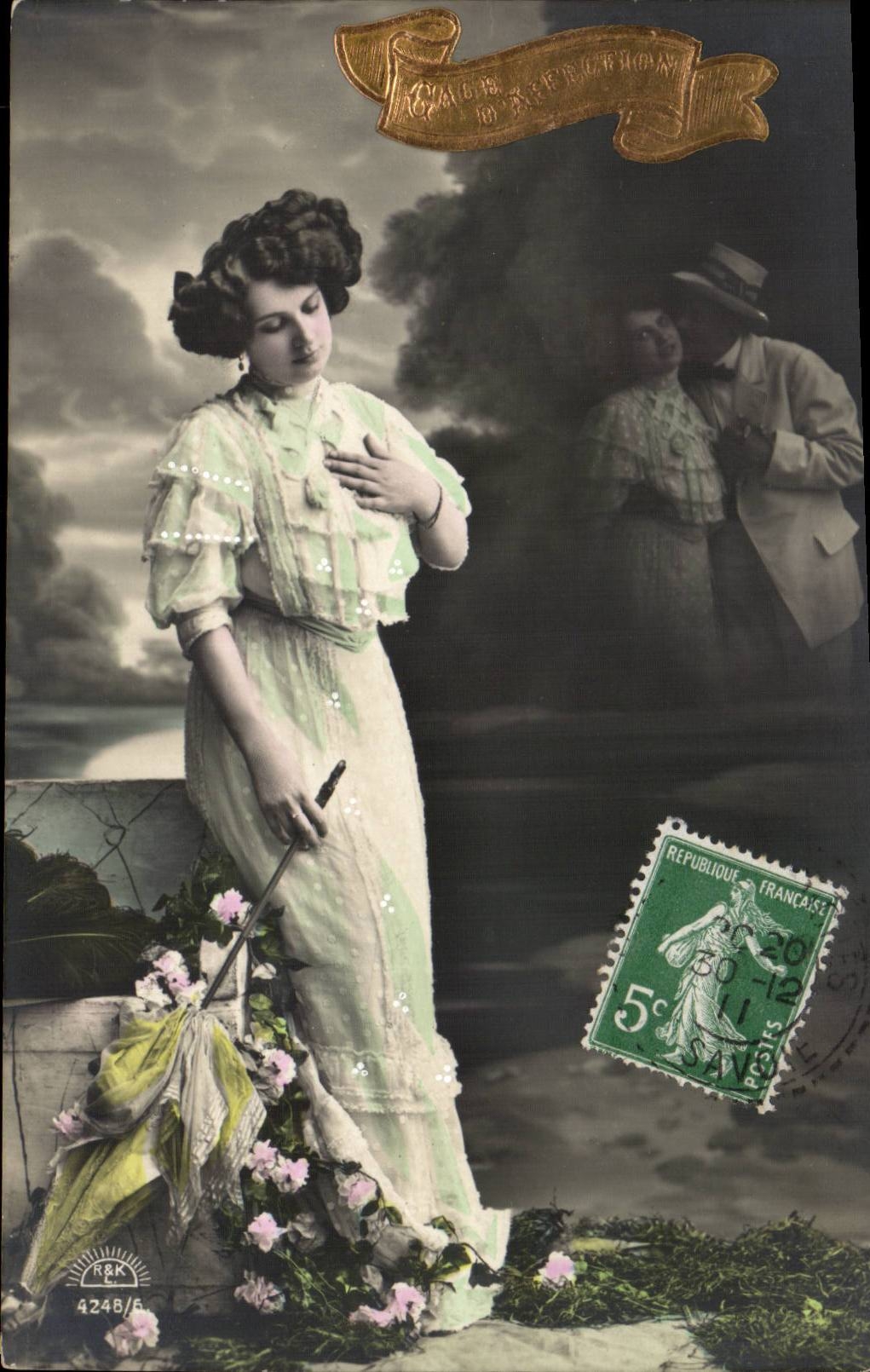 CPA Fantaisie Femme Gage d'affection