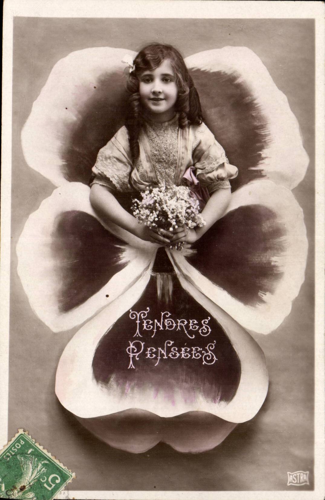 CPA Fantaisie Enfant Tendres pensee Trefle a quatre feuilles