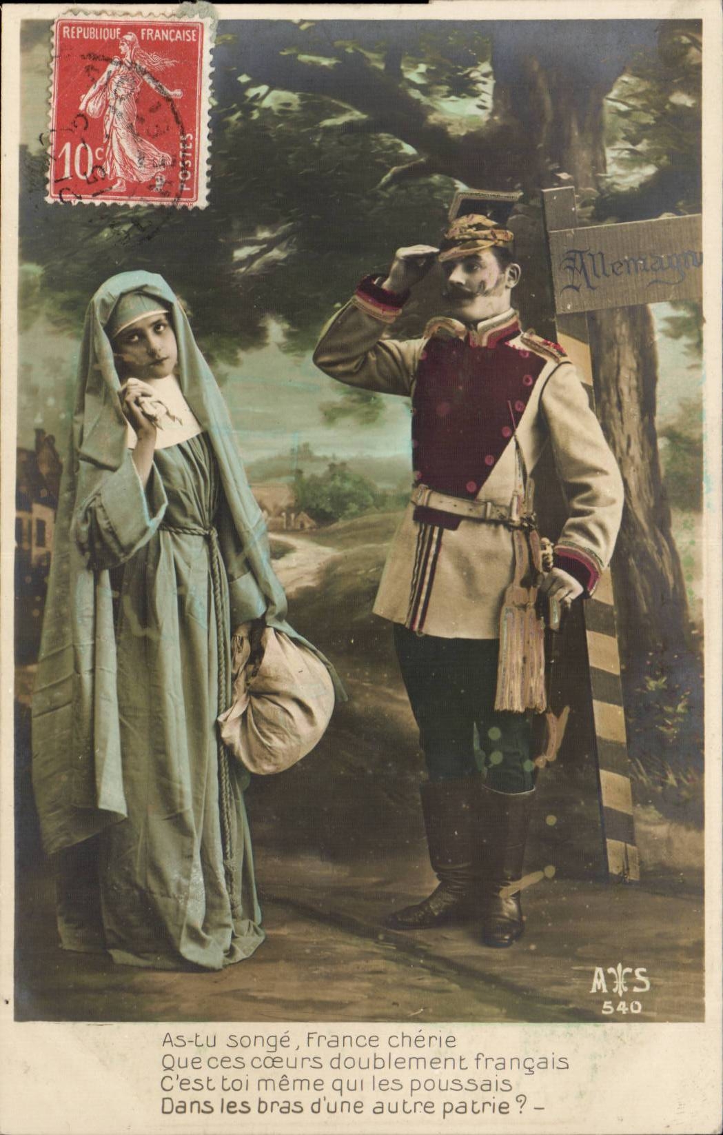 CPA Fantaisie Couple As tu songe France cherie que ces coeurs doublement francais c'est toi meme qui poussais Allemagne