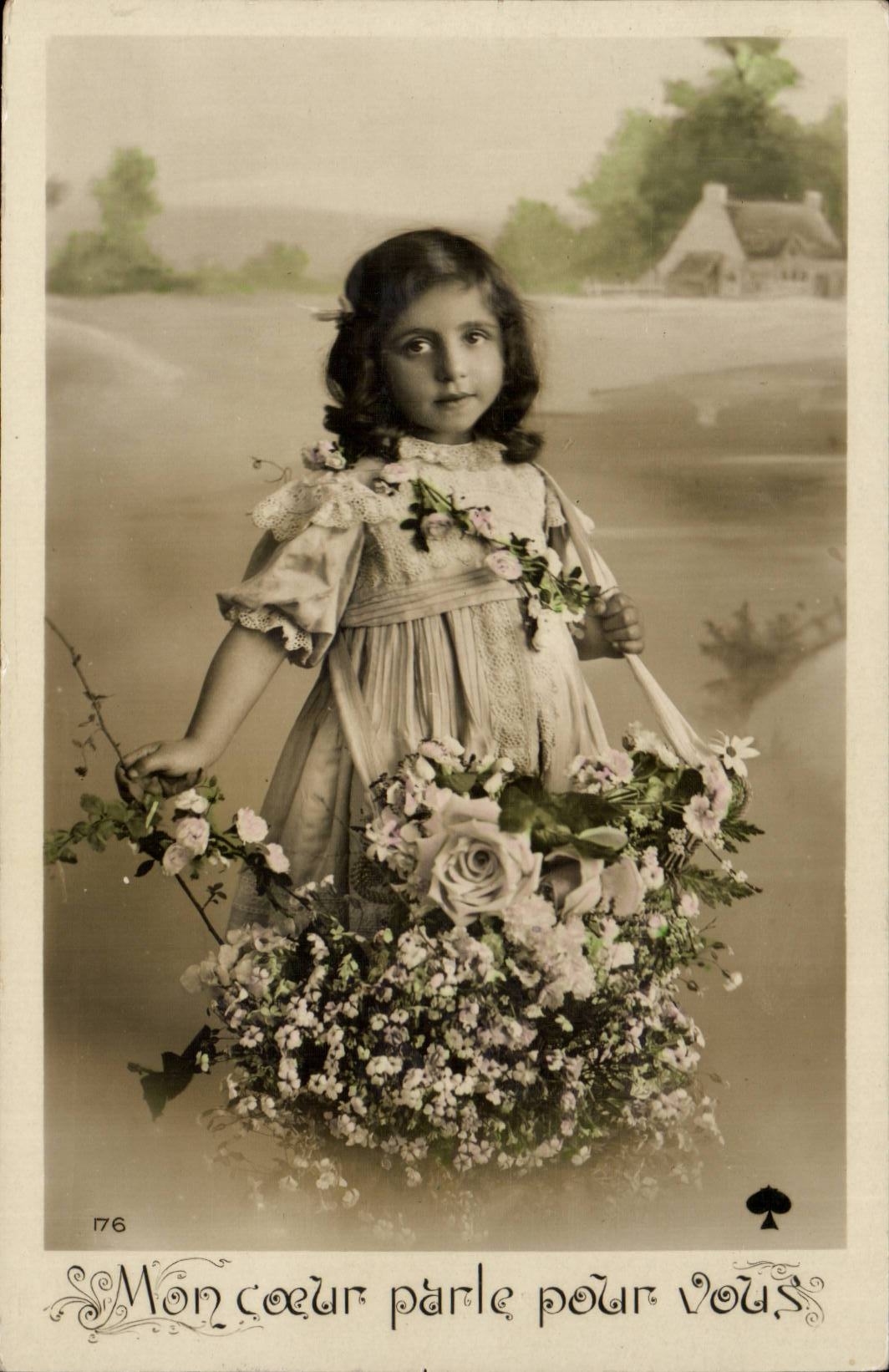 CPA Fantaisie Enfant Mon coeur parle pour vous (fleurs)