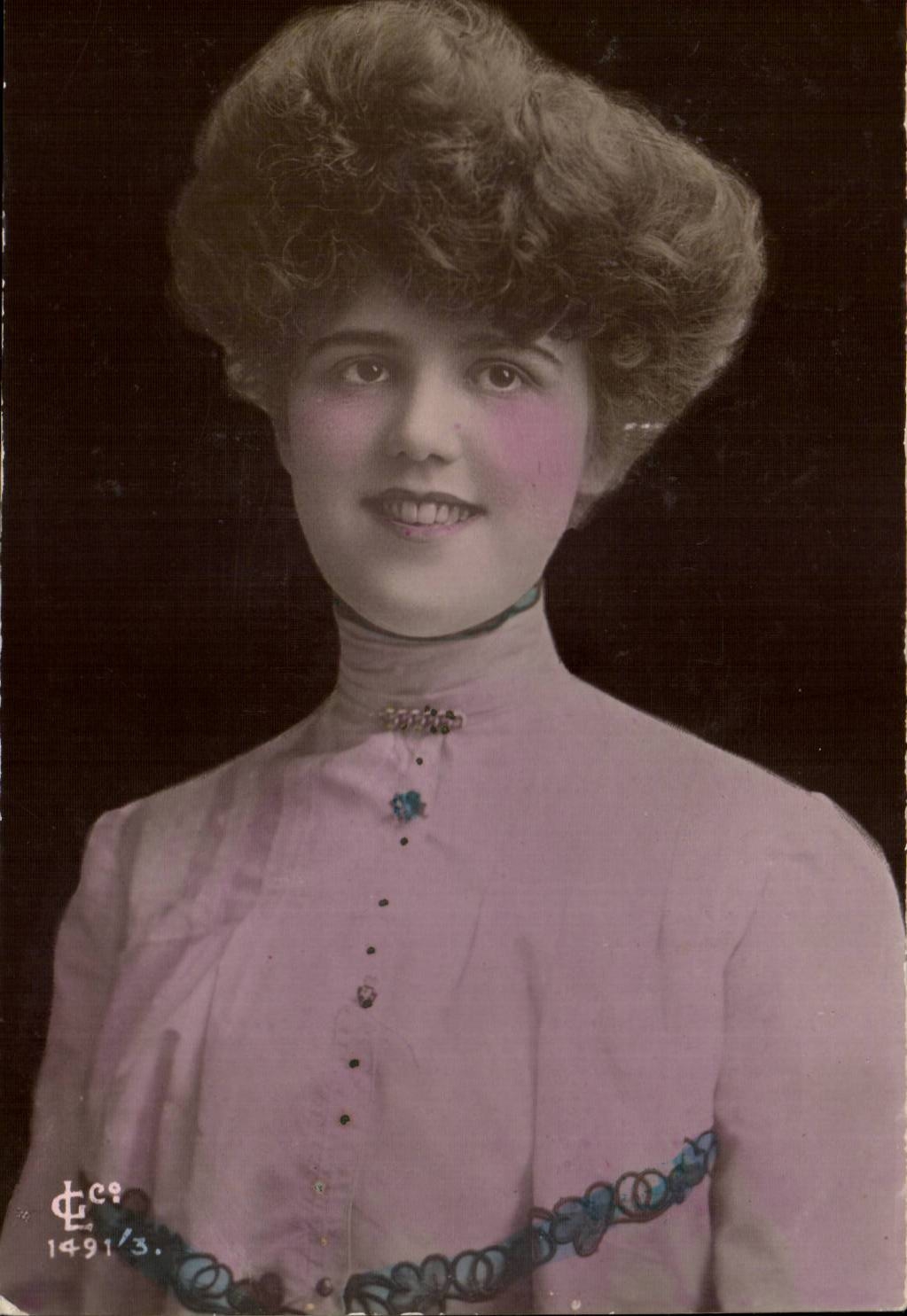 CPA Fantaisie Femme 