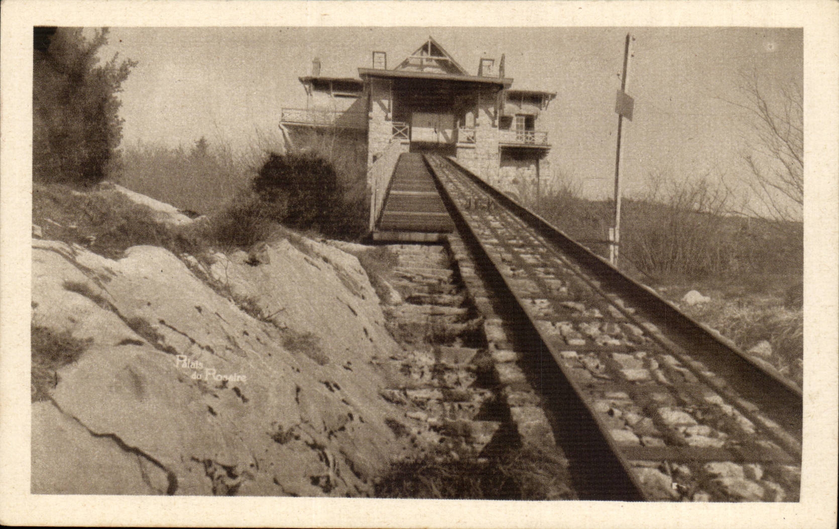Pilâts de Rovoiré — Gare supérieure du funiculaire — Édition Lourdes