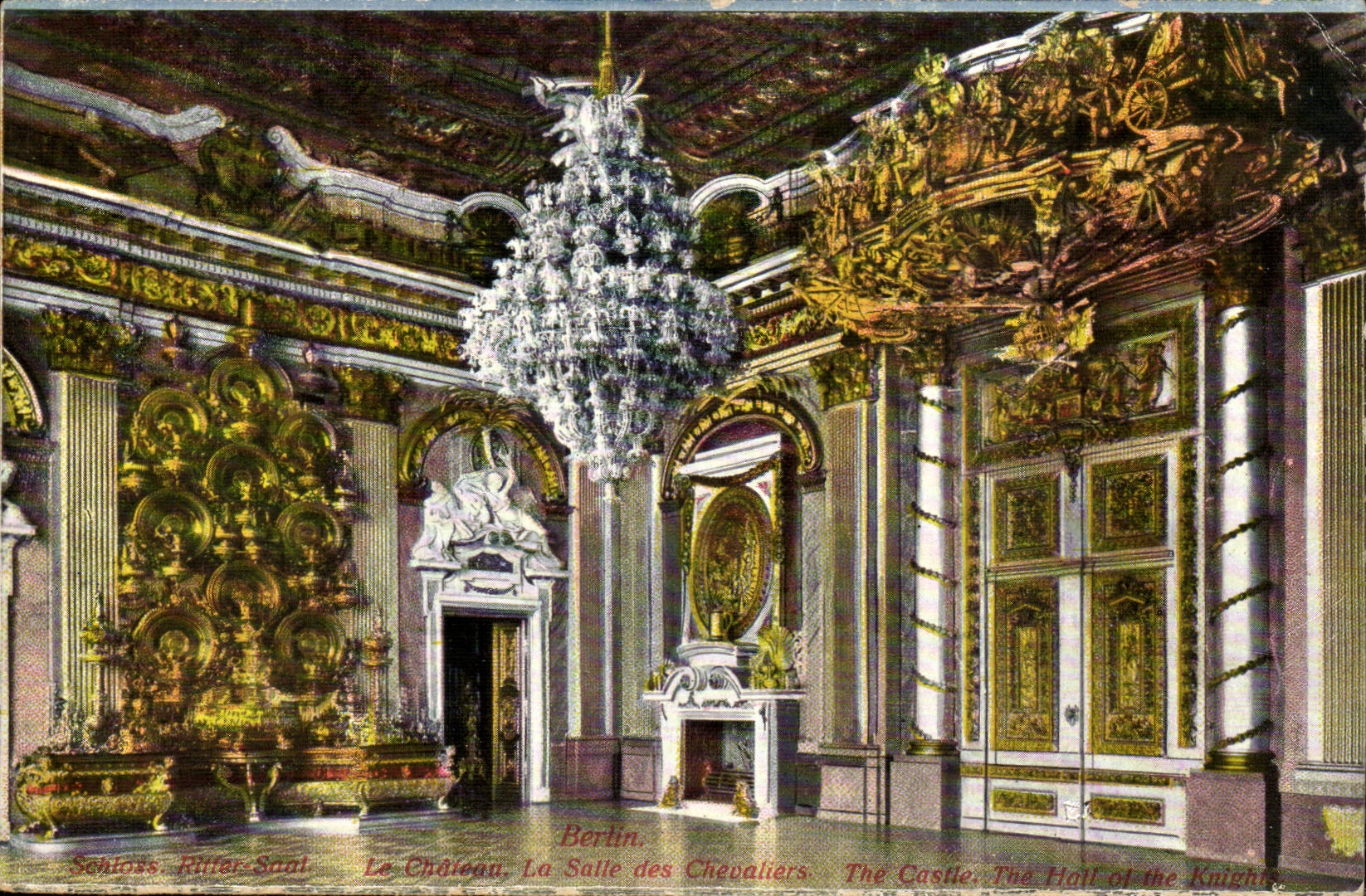 CPA Berlin Le chateau La salle des chevaliers Schloss Ritter Saut