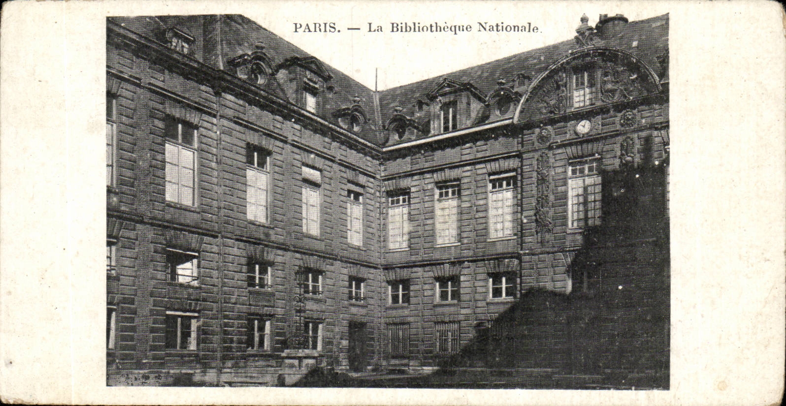 Paris CPA La bibliotheque nationale (library)