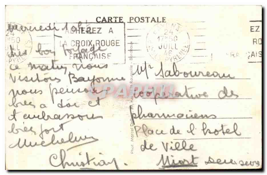 Bayonne CPA La rue du Port n euf et les fleches de la cathedrale — Verso