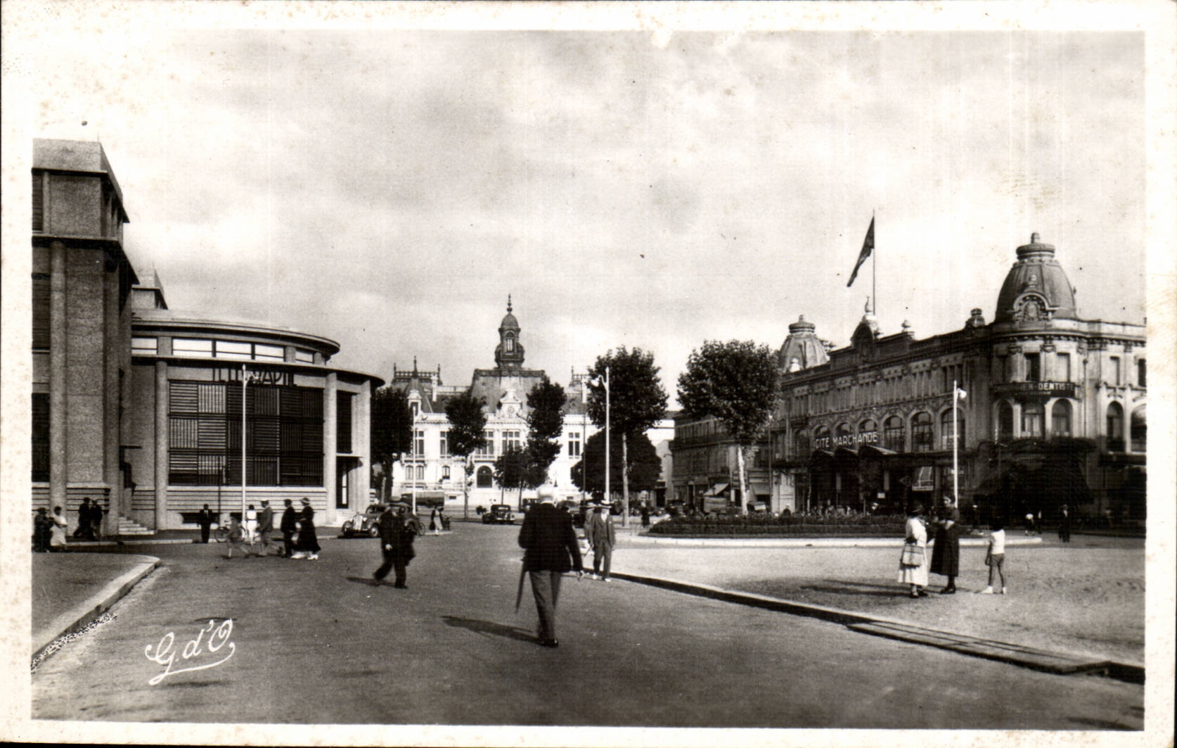 Vichy CPA Place de la Republique