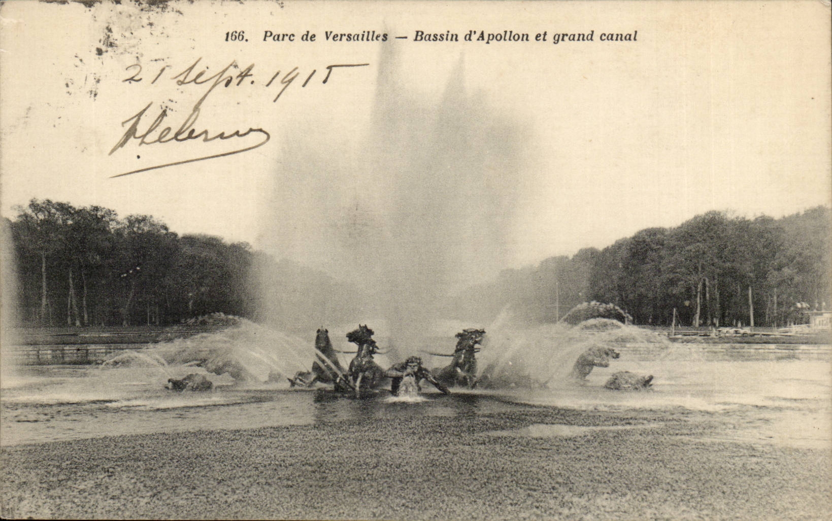 Parc de Versailles CPA Bassin d'Apollon et le grand canal
