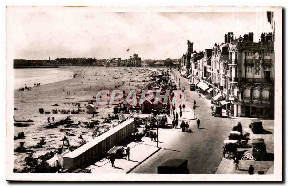 Les Sables d'Olonne — La Plage et le Remblai — Éditeur : CAF