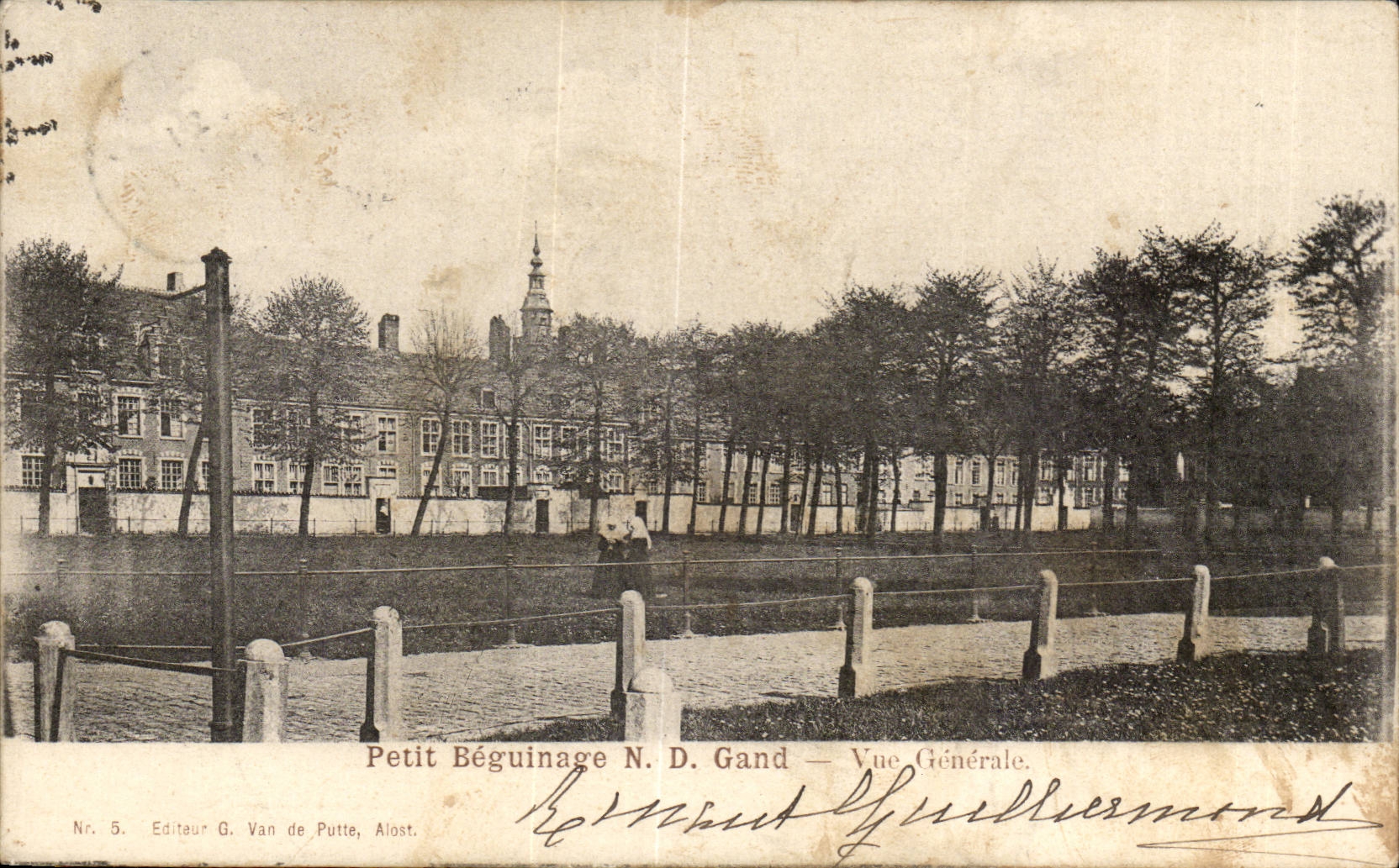 Petit Béguinage N. D. Gand — Vue Générale — Éditeur G. Van de Putte, Alost, n° 5