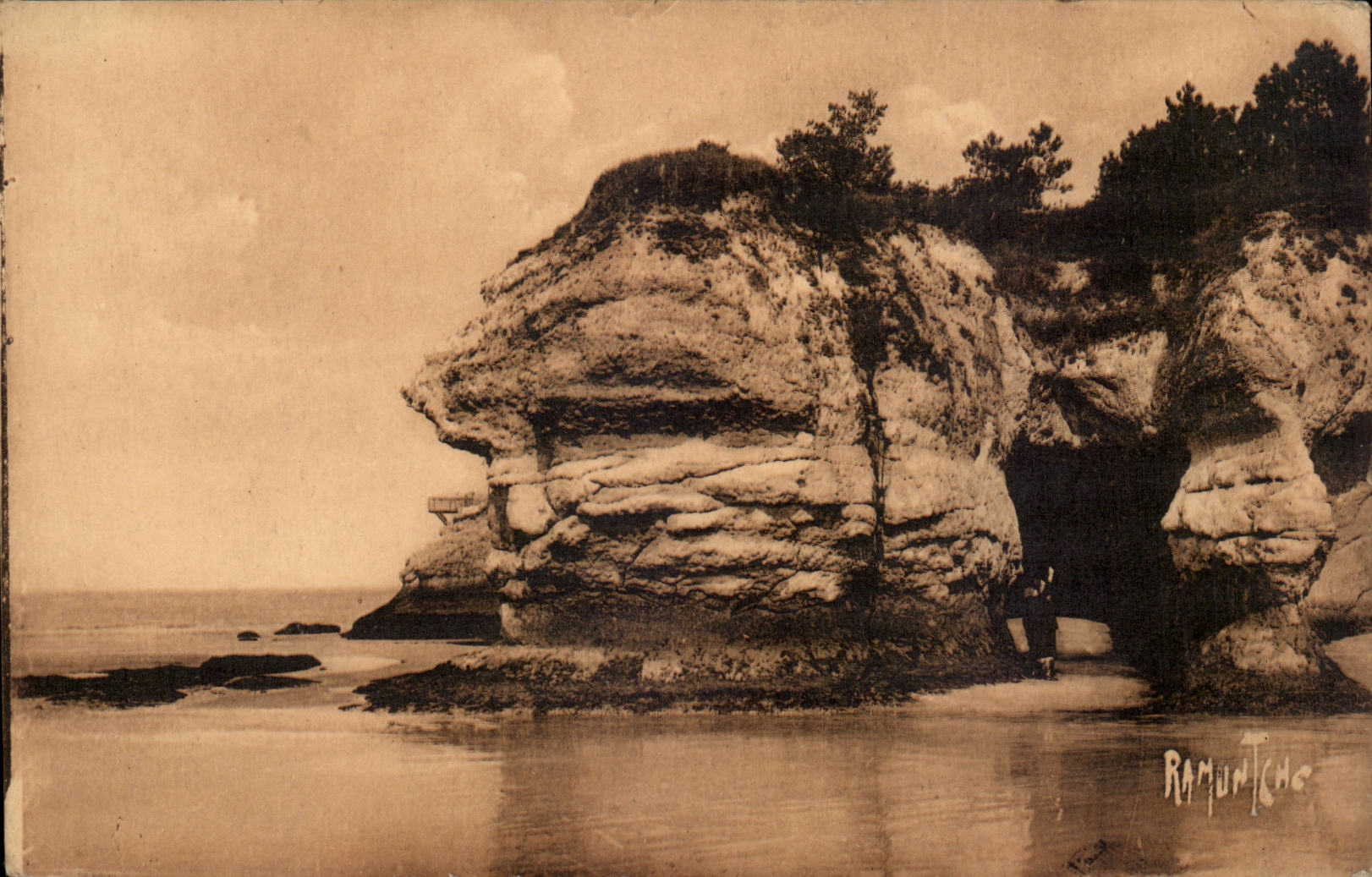 Conche des Vergènes — Environs de Royan - MESCHERS — Édition artistique R. Bergevin, La Rochelle