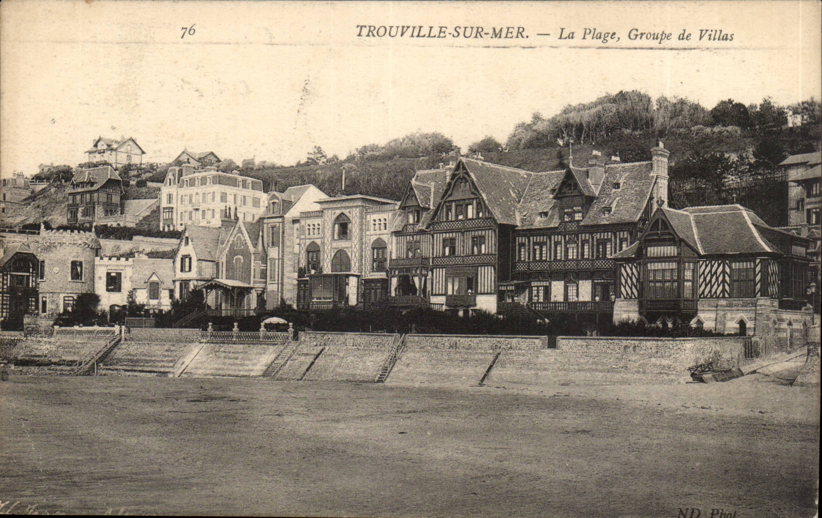Trouville sur Mer CPA La plage groupe de villas