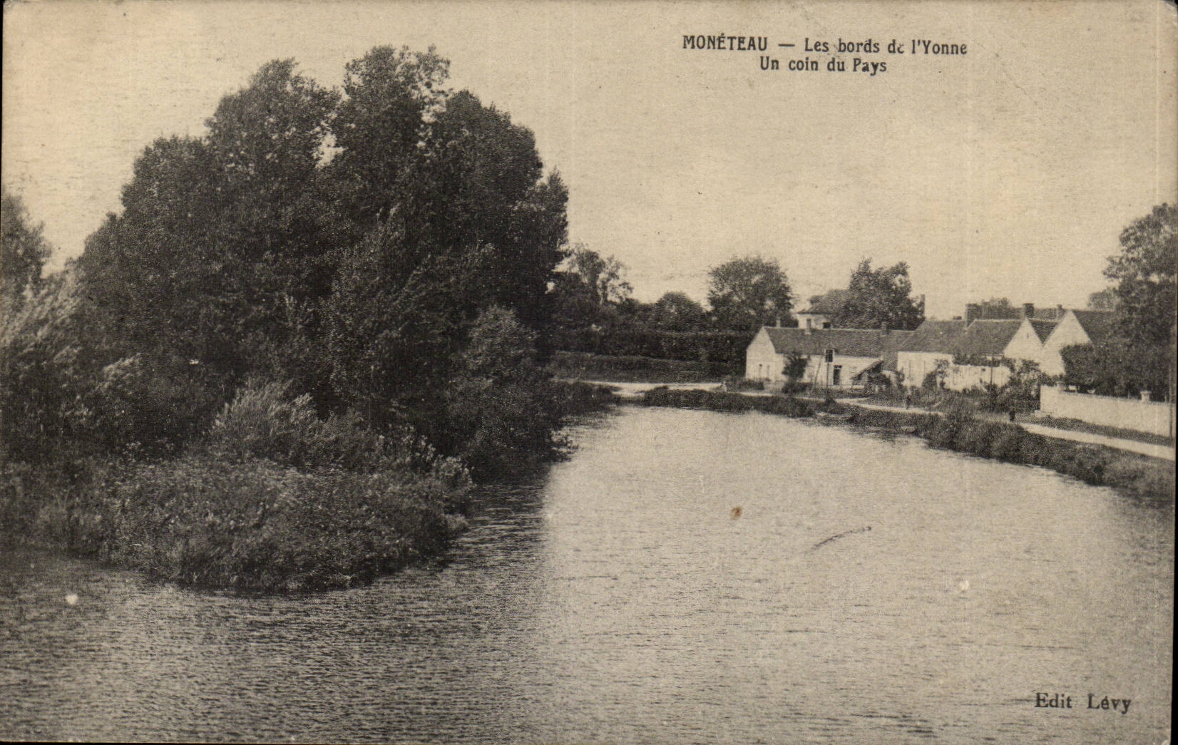 Moneteau CPA Les bords de l'yonne un coin du pays