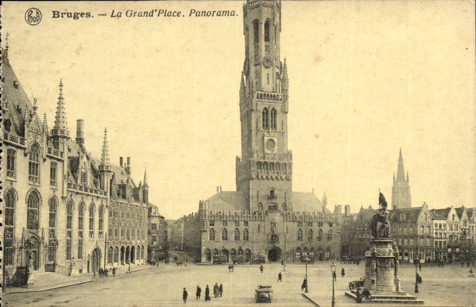 Bruges — La Grand'Place. Panorama. — Éditeur BOB
