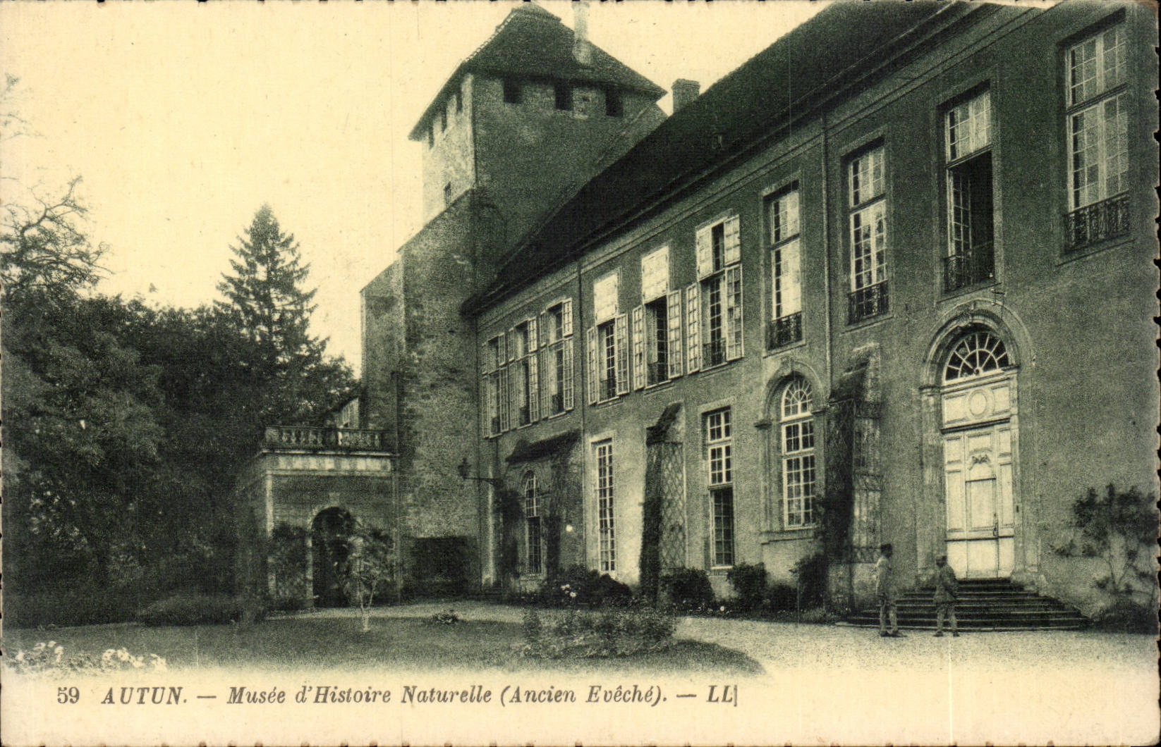 Autun CPA Musee d'histoire naturelle (ancien eveche)