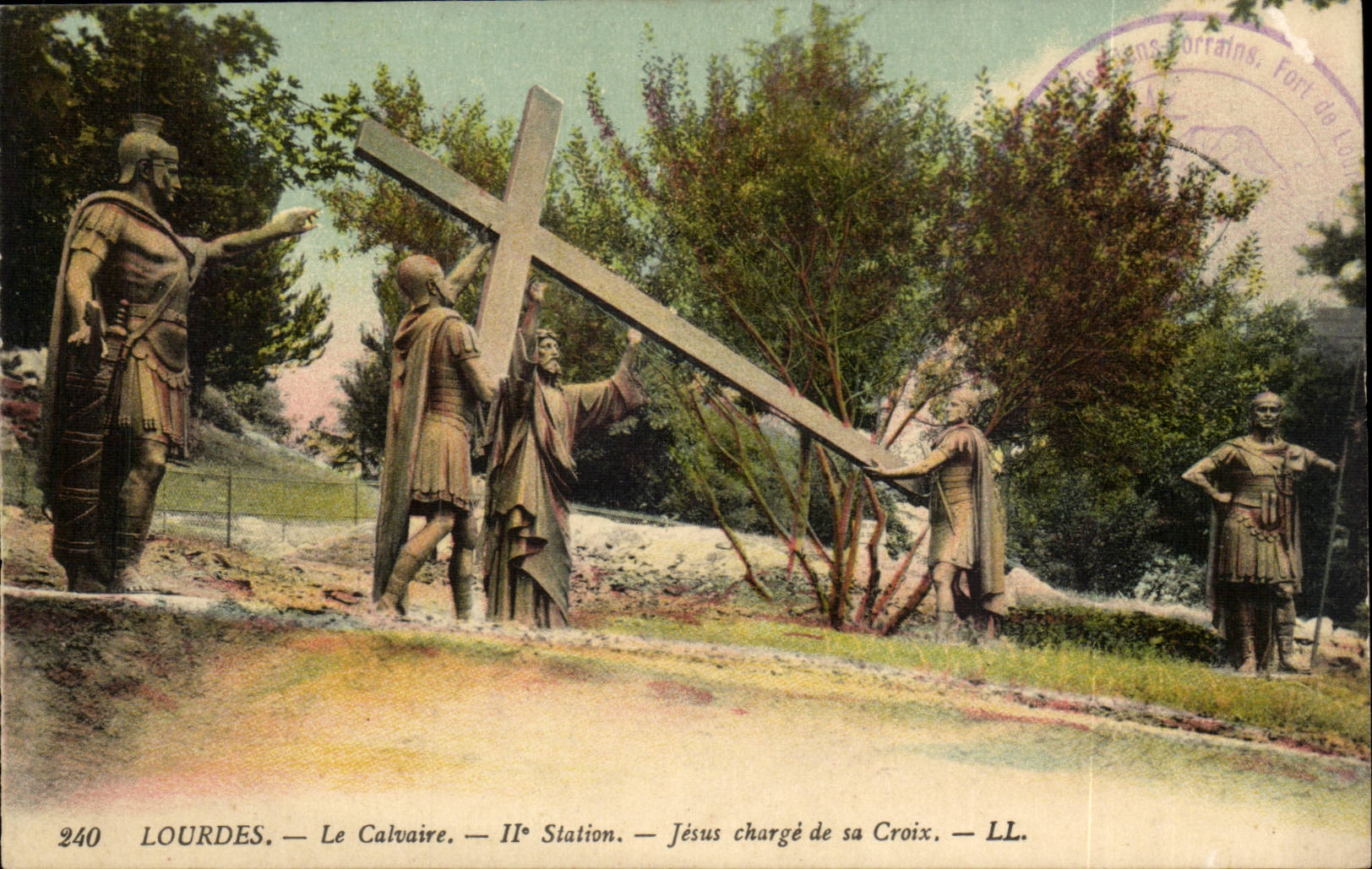 Lourdes CPA Le calvaire Jesus charge de sa croix