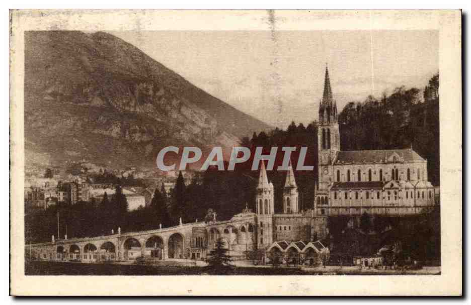 Lourdes CPA La basilique et le pic du Jer