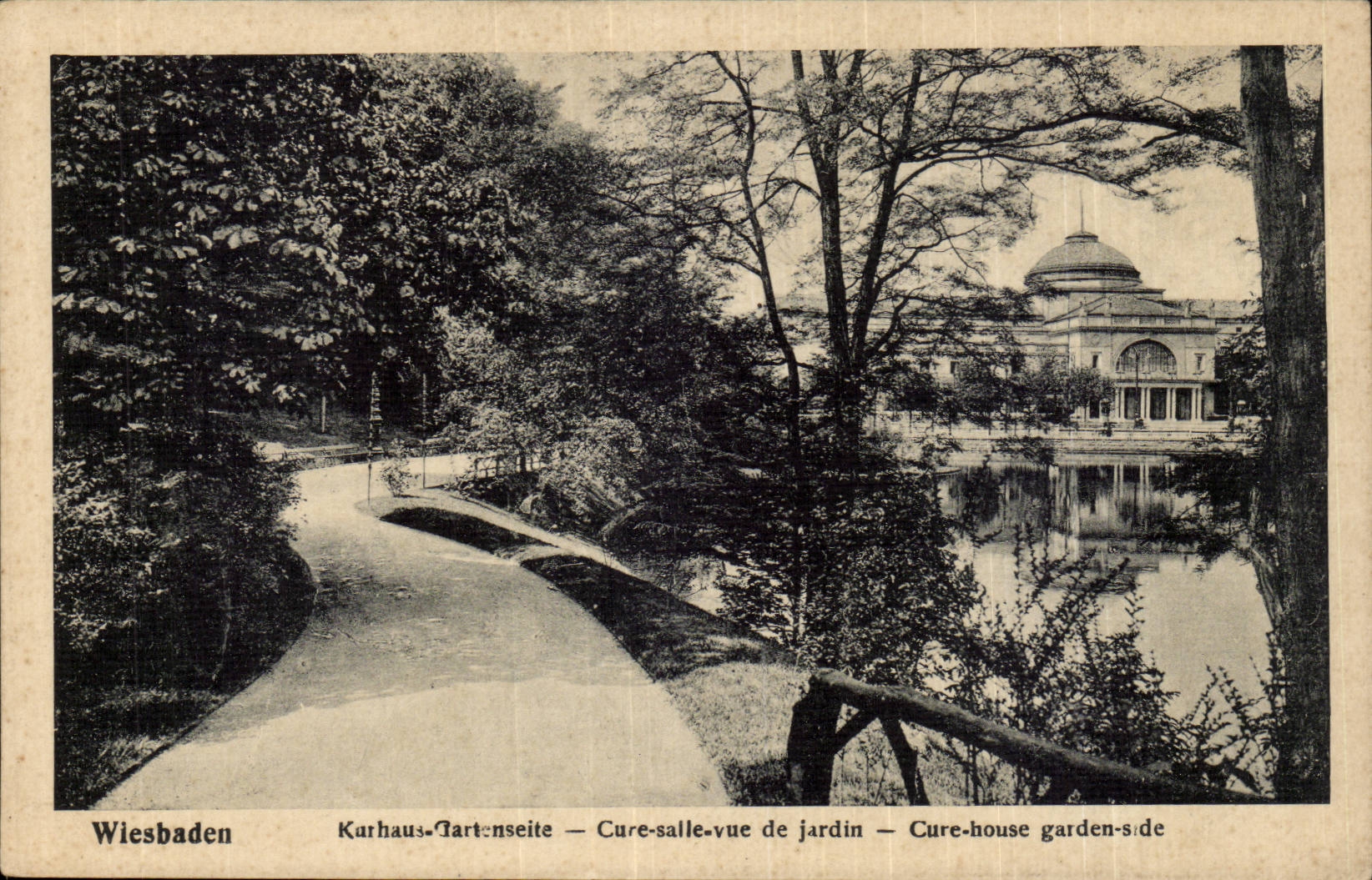 Allemagne Wiesbaden CPA Cure Salle Vue du jardin 