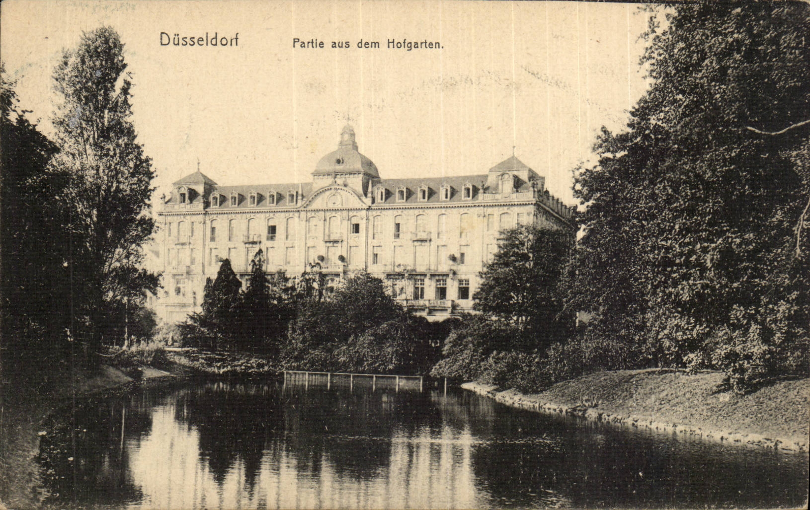 Allemagne Dussedorf CPA Partie aus dem Hofgarten