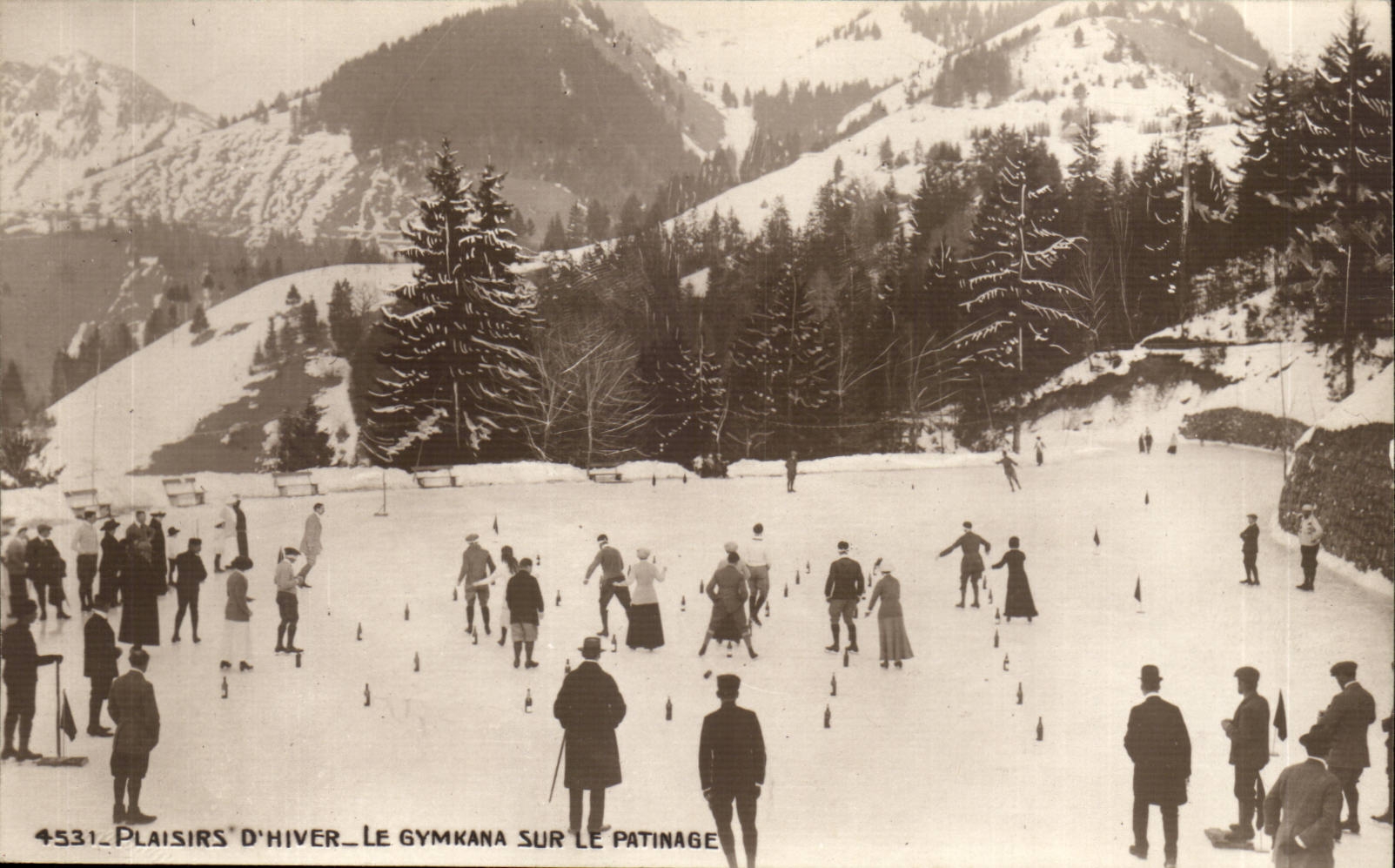 CPA SPort d'hiver Plaisirs d'hiver Le Gymkana sur le patinage