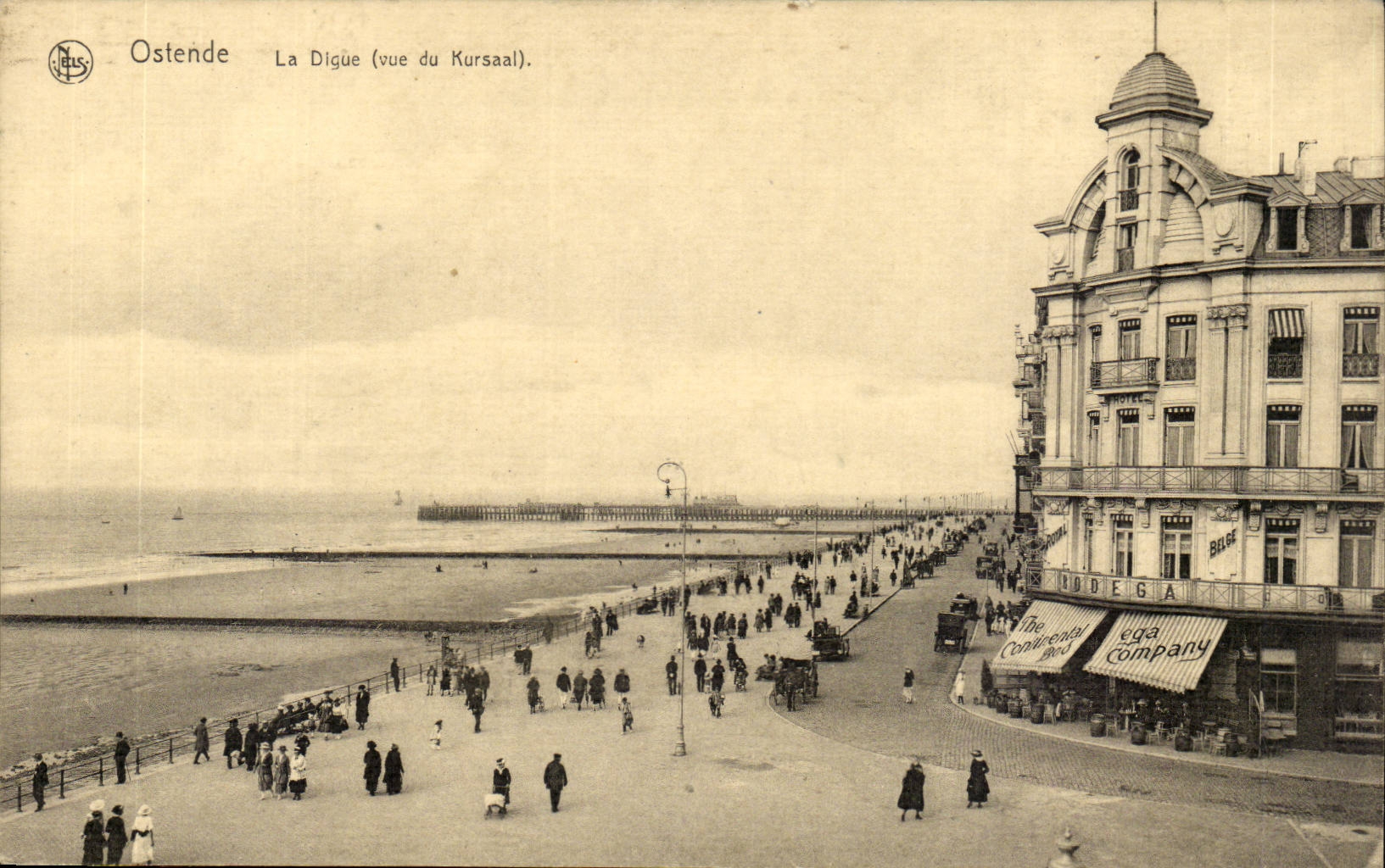 Belgie Belgique CPA Ostende La digue (vue du Kursaal)