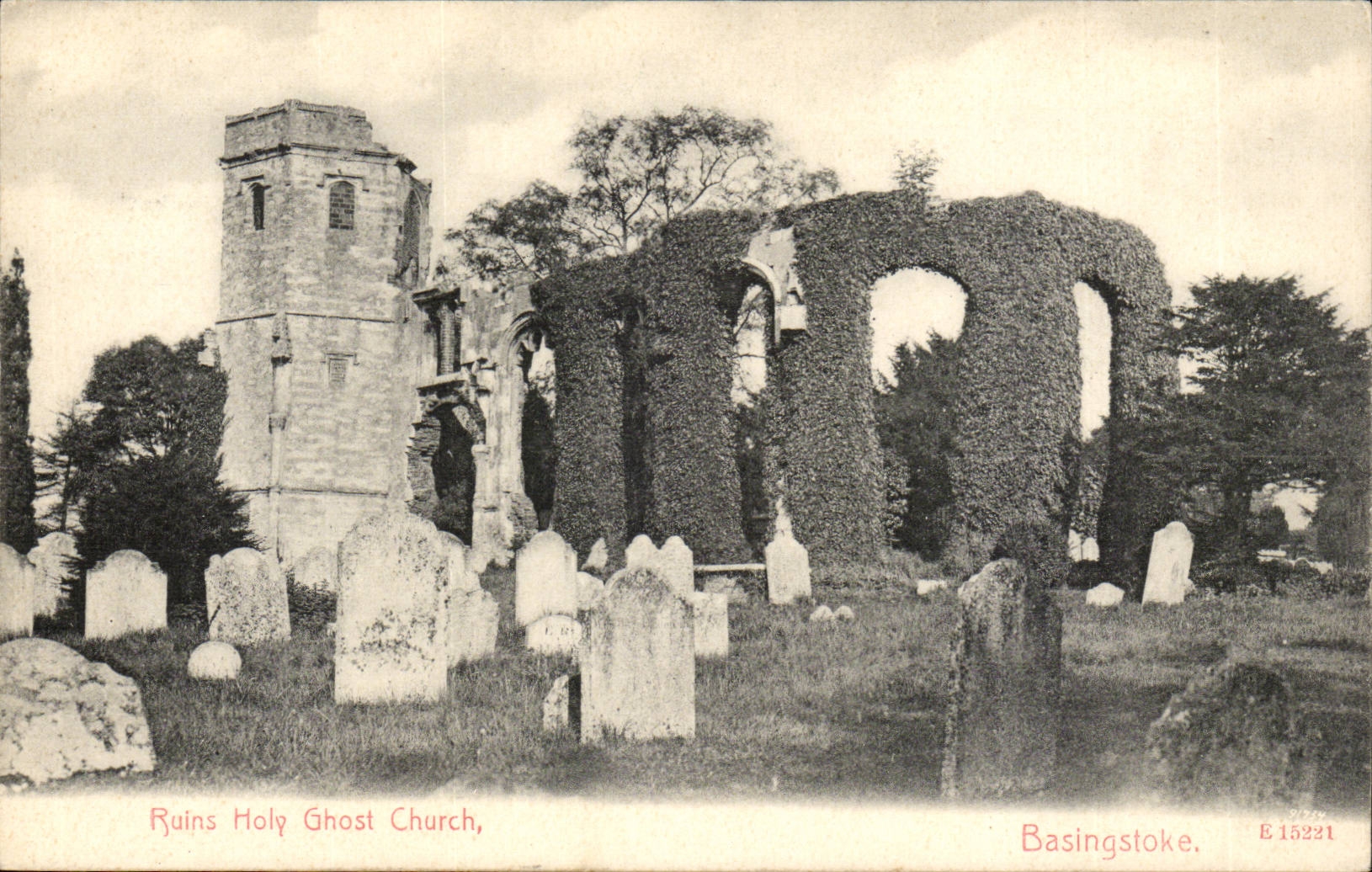 Great BRitain Basingstoke CPA Ruins holy ghost church (fantome)