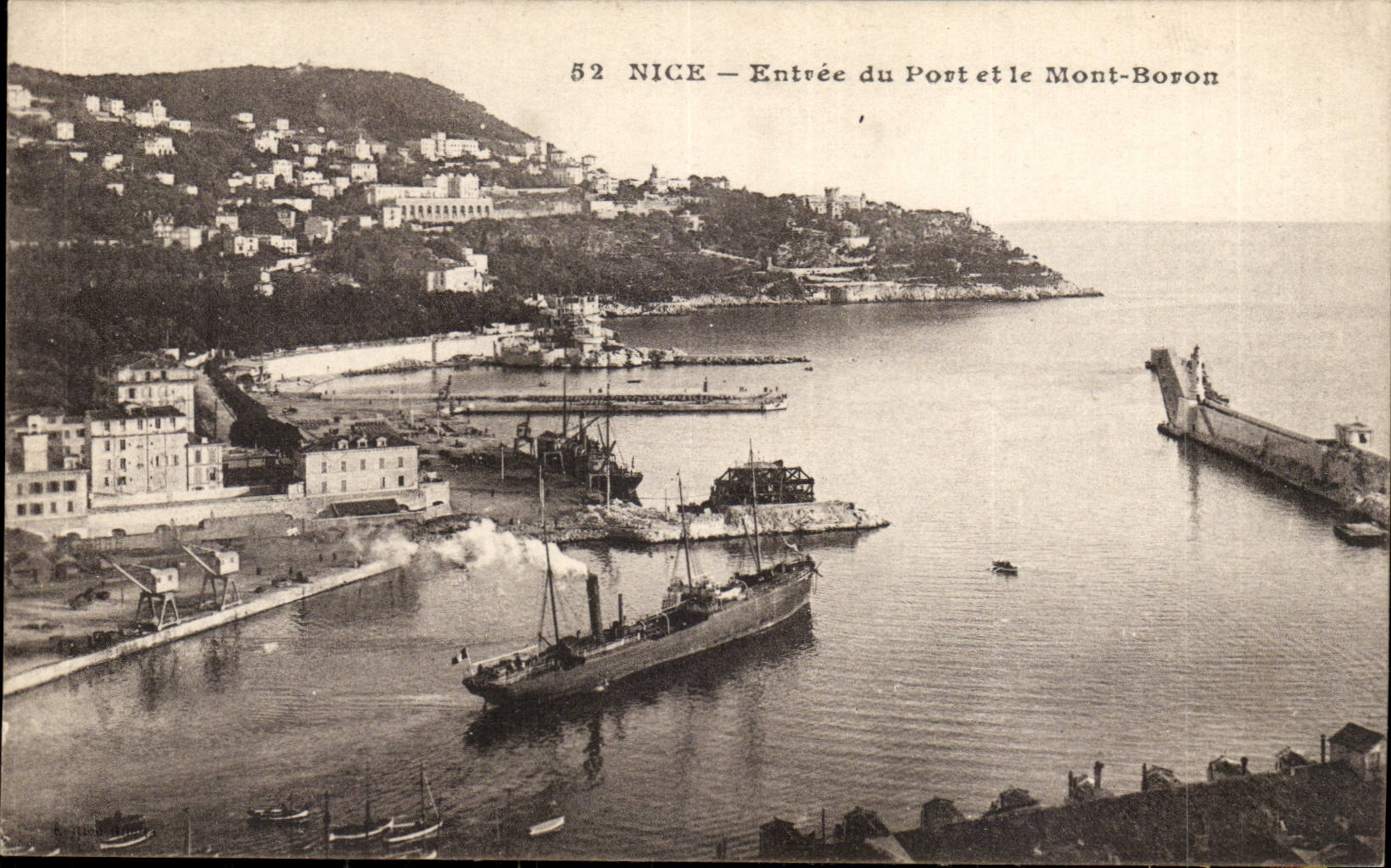 Nice CPA Entree du port et le Mont Boron