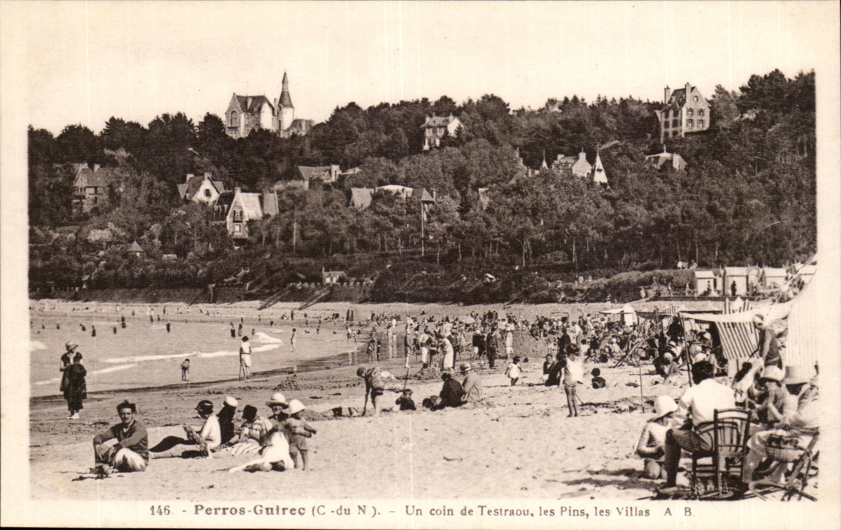 Perros Guirec CPA Un coin de Testraou Les pins les villas