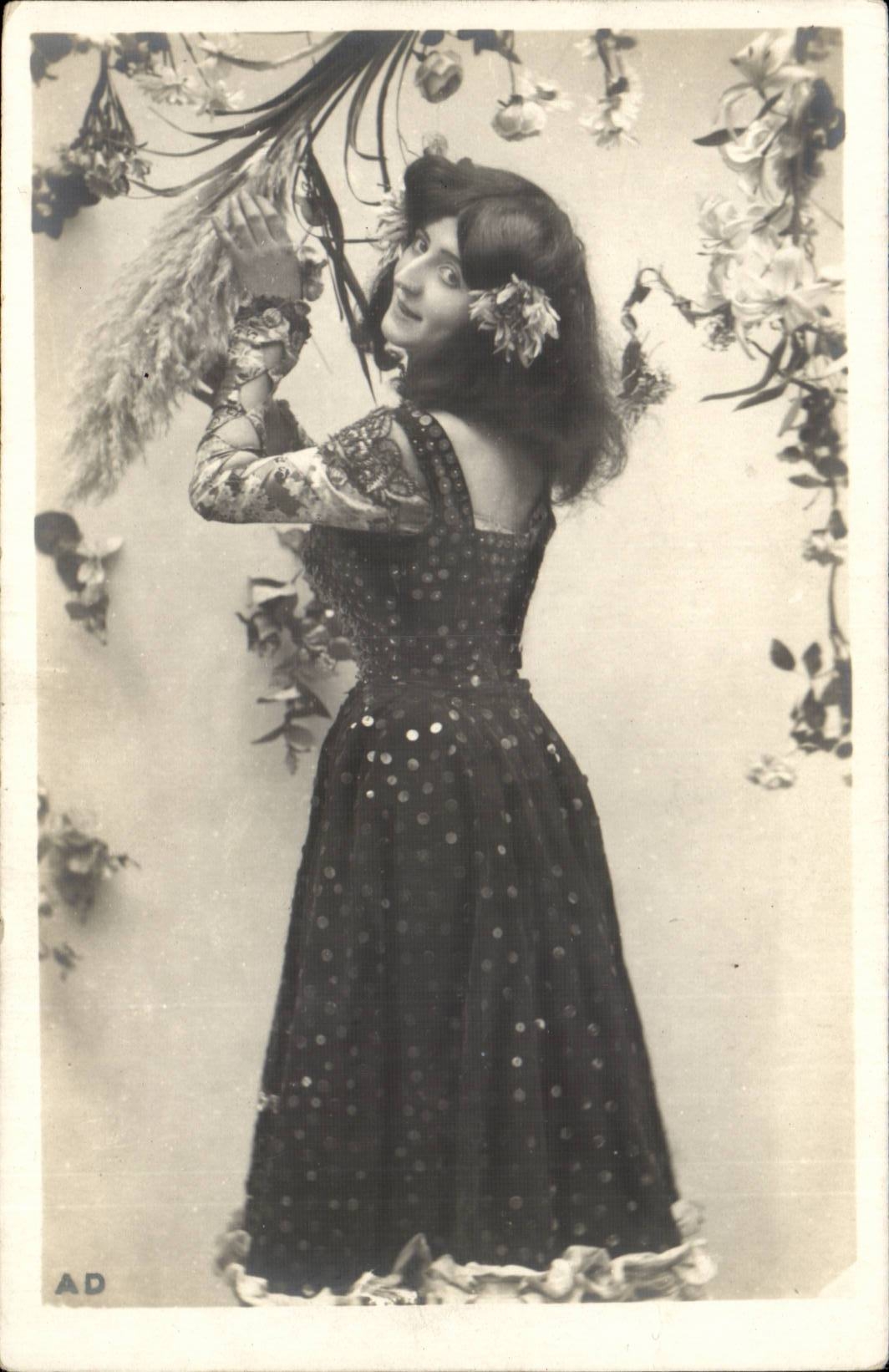 CPA Fantaisie Femme