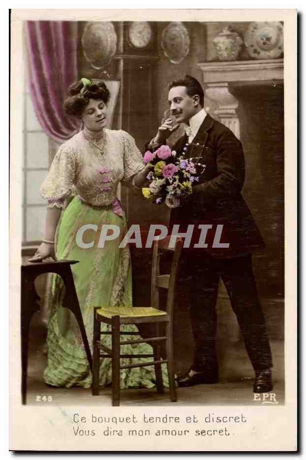 CPA Fantaisie Couple CE bouquet tendre et discret 