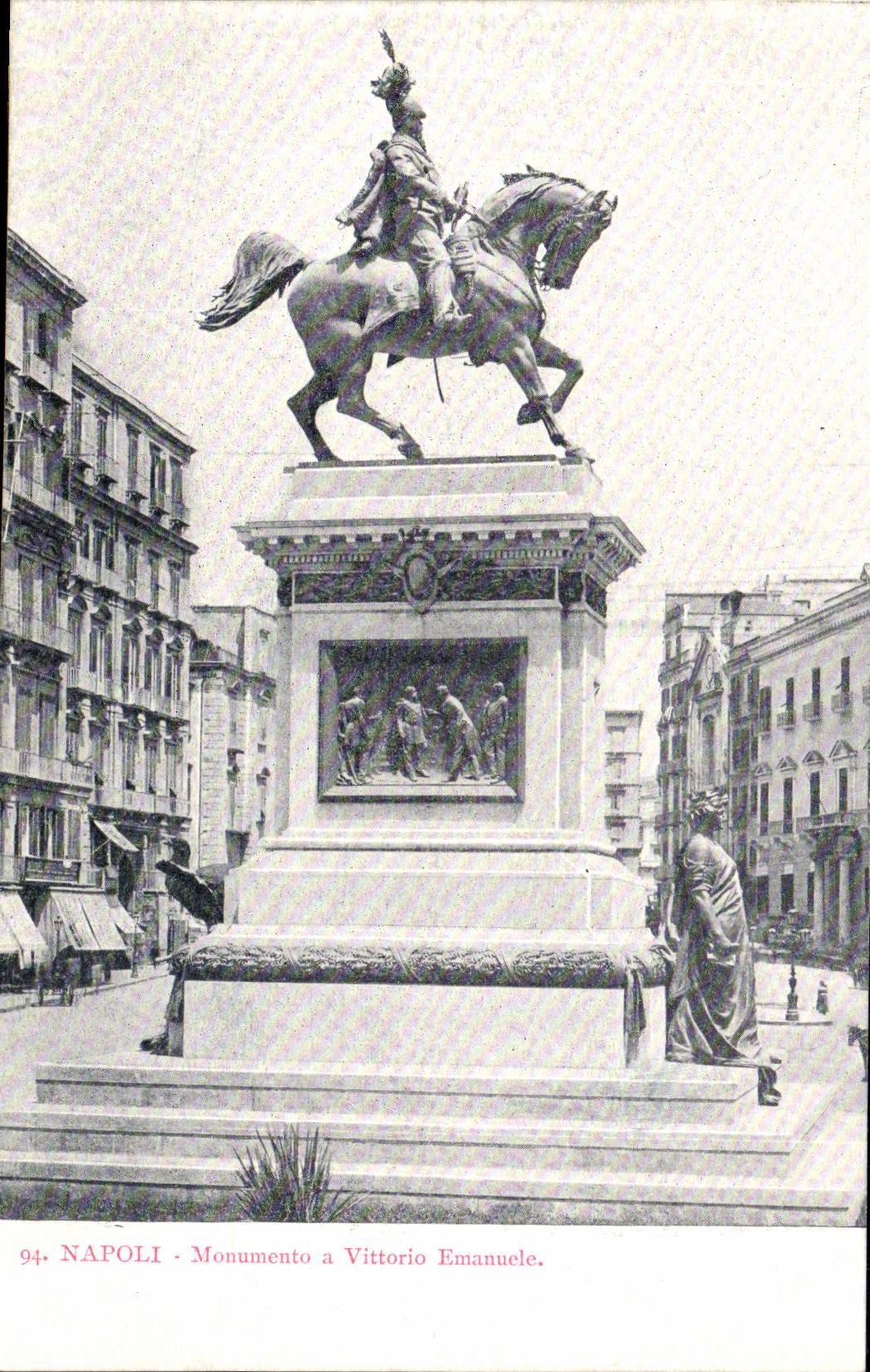 Italie Italia Napoli CPA Monumento a Vittorio Emanuele
