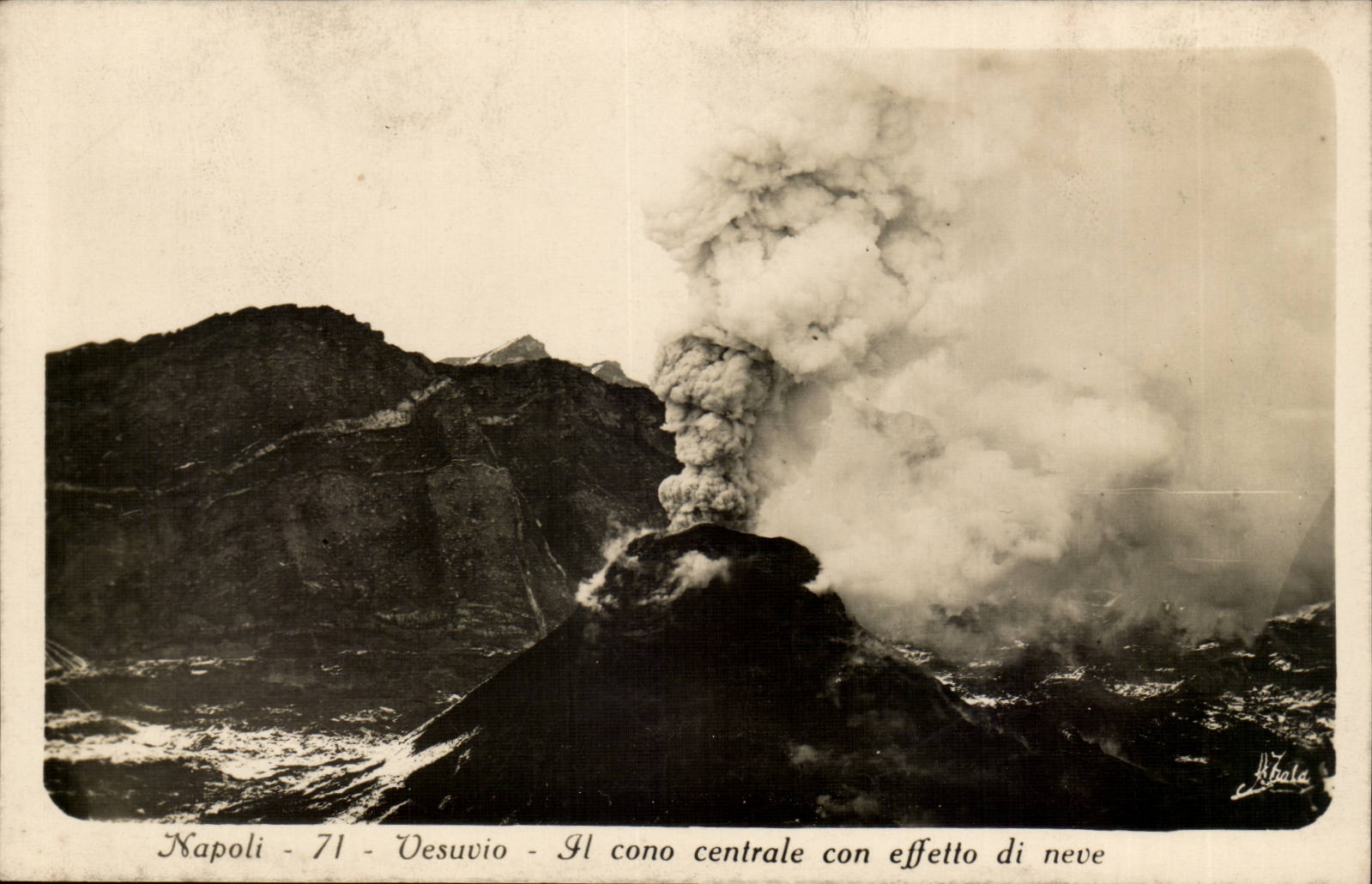 Italie italia Napoli CPA Vesuvio il cono centrale con effetto di neve
