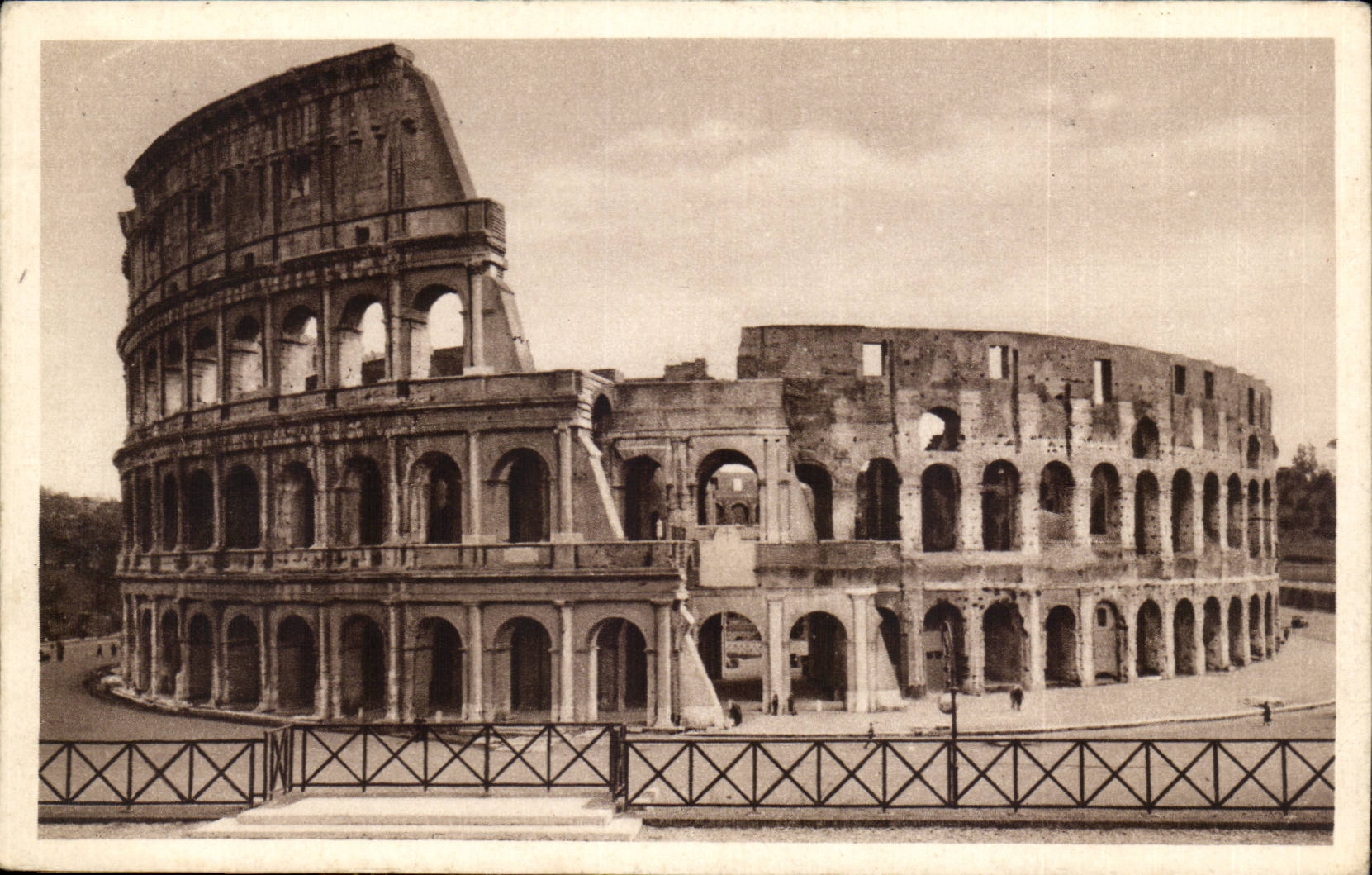 Italie Italia Roma CPA Anfiteatro Flavio o Colosseo (colisee)