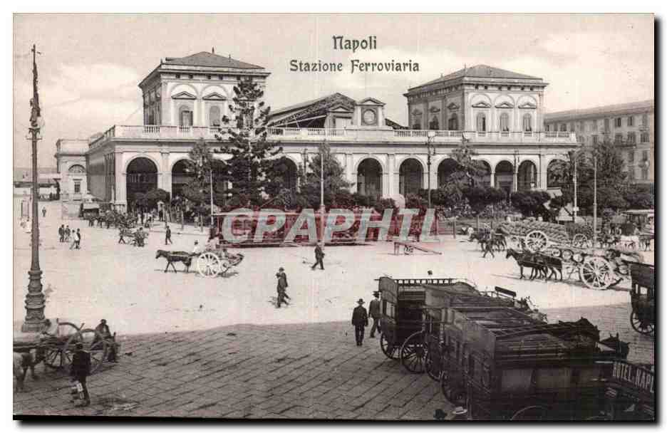 Italy - Italie - Napoli - Naples - Stazione Ferroviaria -cheval -carriage -CPA 