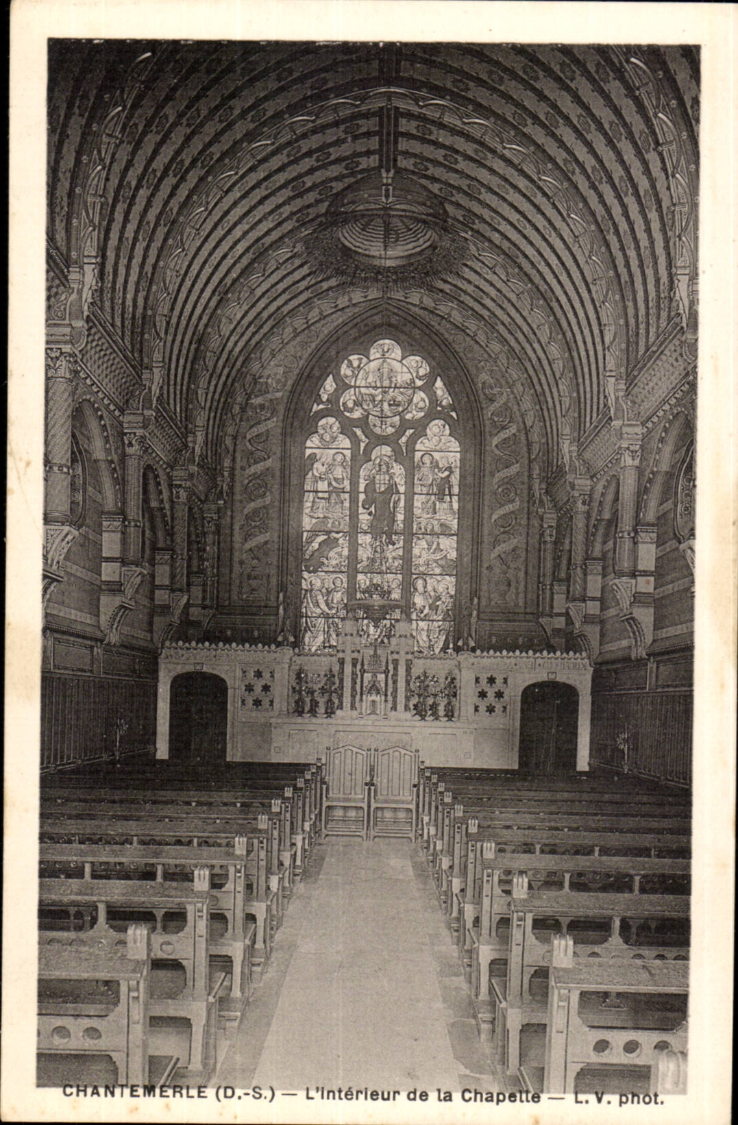 Chantemerle CPA L'interieur de la chapelle