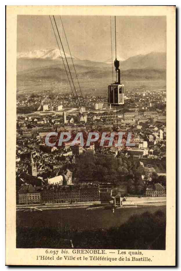Grenoble CPA Les quais L'hotel de ville et le teleferique de la Bastille