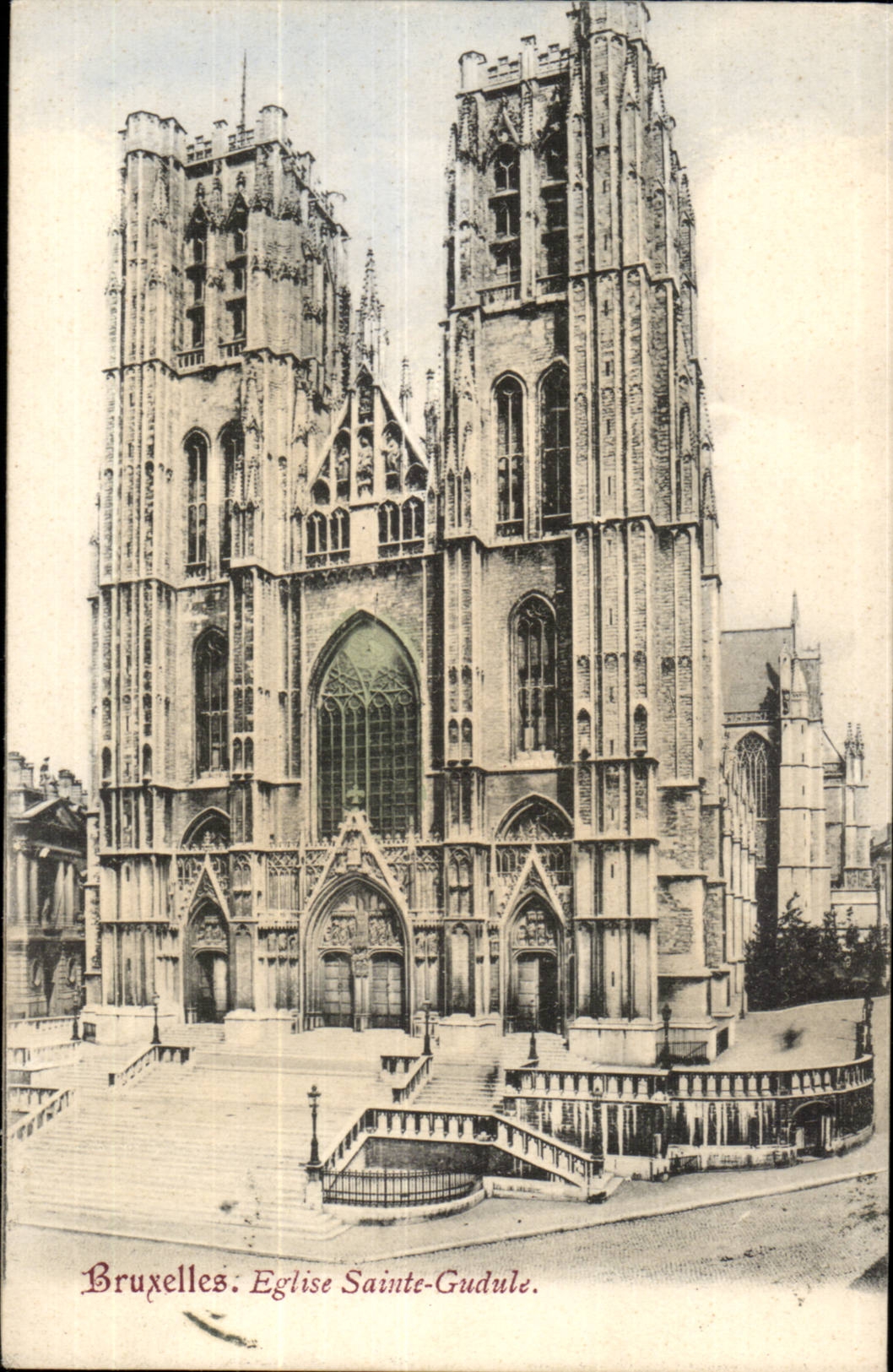 Belgie Belgique BRuxelles CPA Eglise Sainte gudule