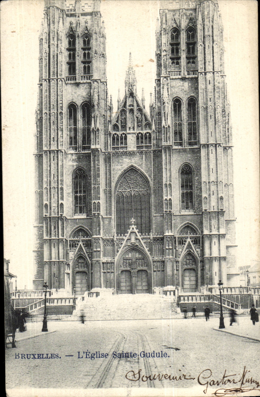 Belgie Belgique BRuxelles CPA Eglise Sainte gudule