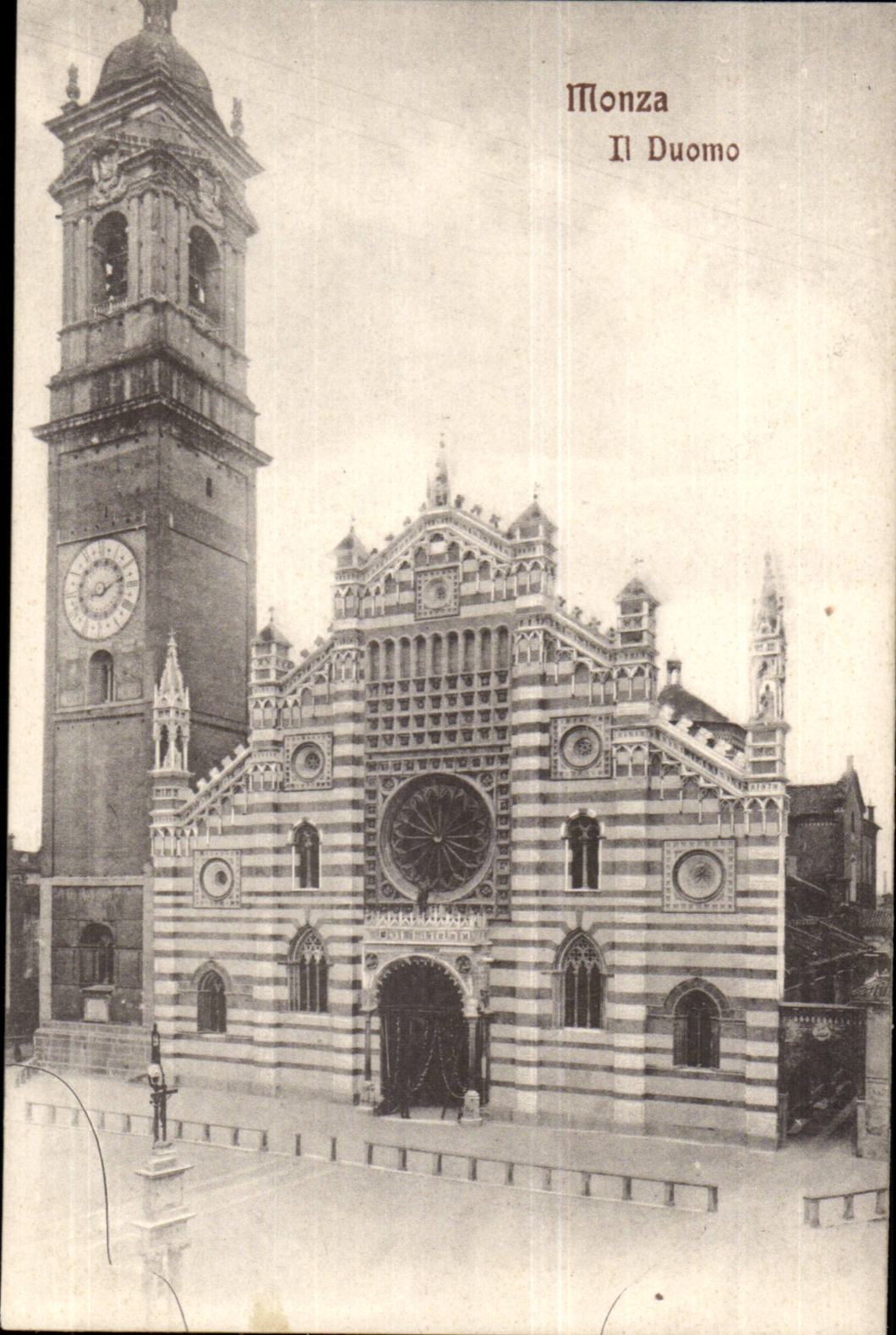 Italie Italia CPA Monza Il Duomo