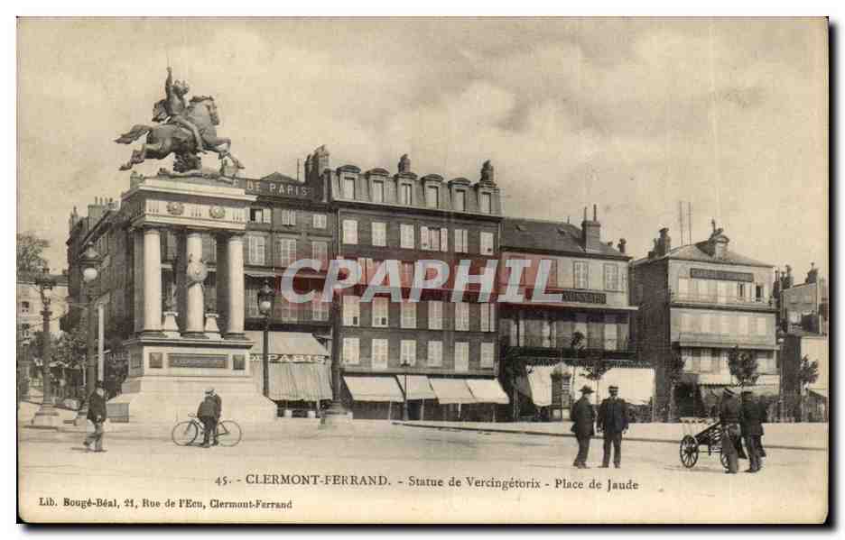 Puy de Dome- Clermont-Ferrand- Statue de Vercingetorix -Place de Jaude-velo--CPA