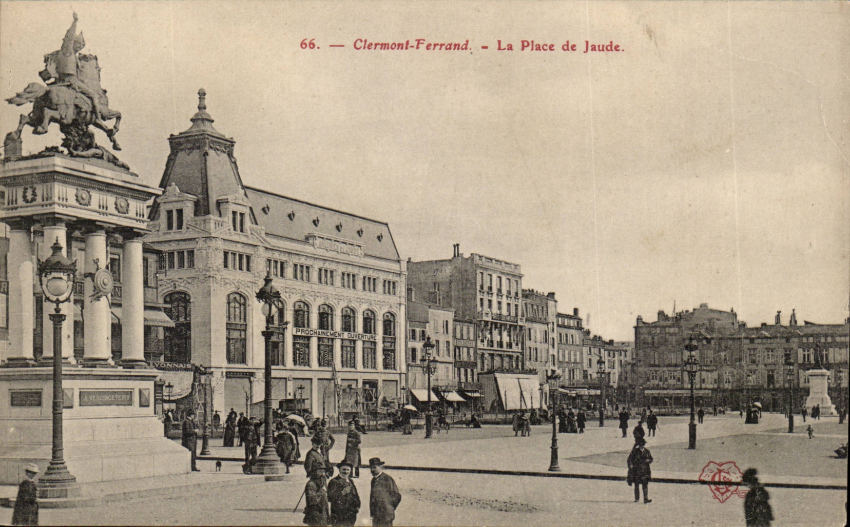 Puy de Dome- Clermont-Ferrand- La Place de Jaude --CPA