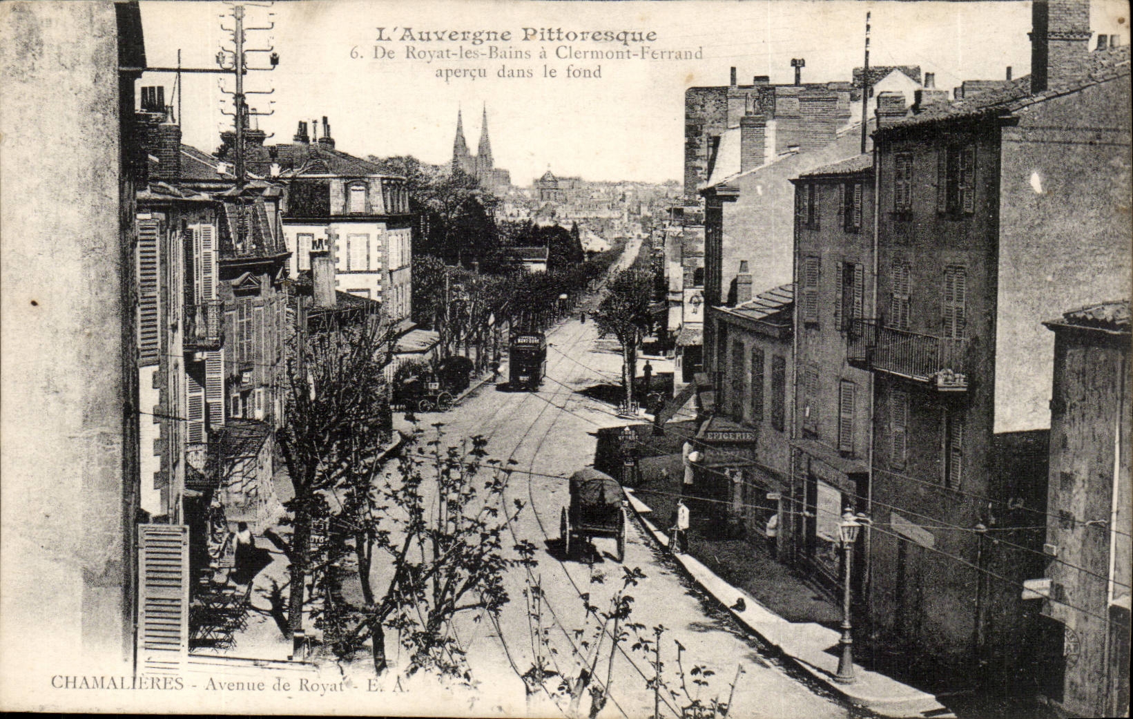 Avenue de Royat - Vue de Royat-les-Bains à Clermont-Ferrand