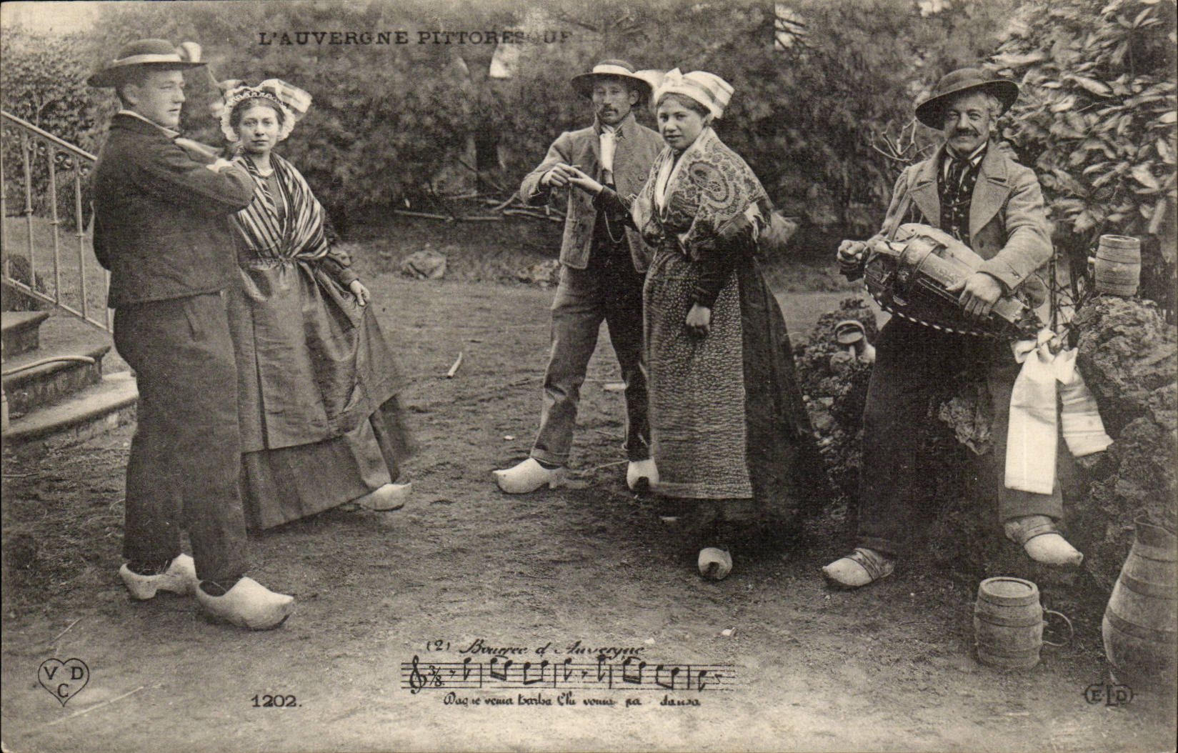 Danse folklorique en Auvergne — L'Auvergne pittoresque — VD 1202
