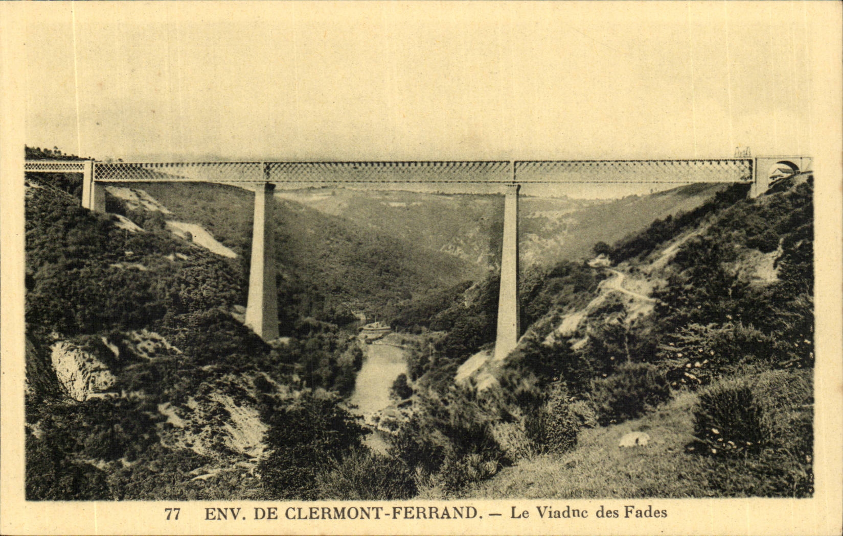 Puy de Dome- Environs de Clermont-Ferrand- Le Viaduc des Fades-CPA