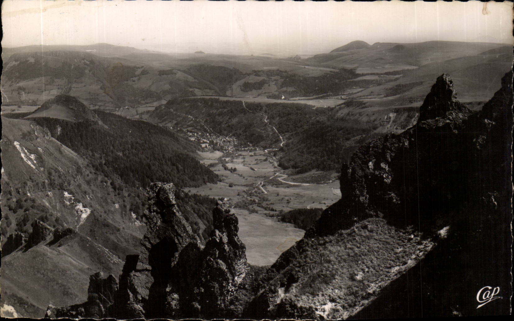 Puy de Dome- Vue Prise du Sancy vers le Mont Dore -CPA