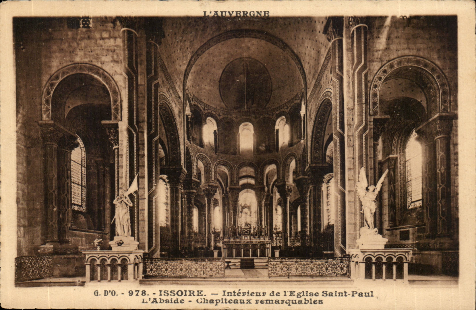 Issoire — Innenansicht der Kirche Saint-Paul — Die Apse — Bemerkenswerte Kapitelle — G. D'O. - 978