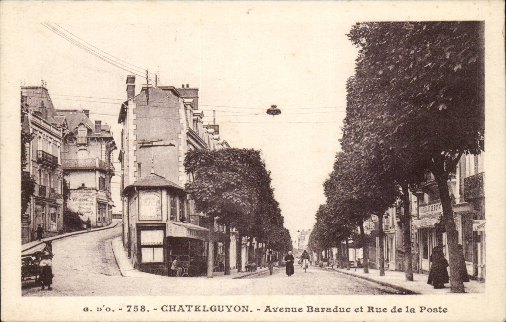 Puy de Dome- Chatelguyon- Avenue Baraduc et Rue de la Poste-CPA