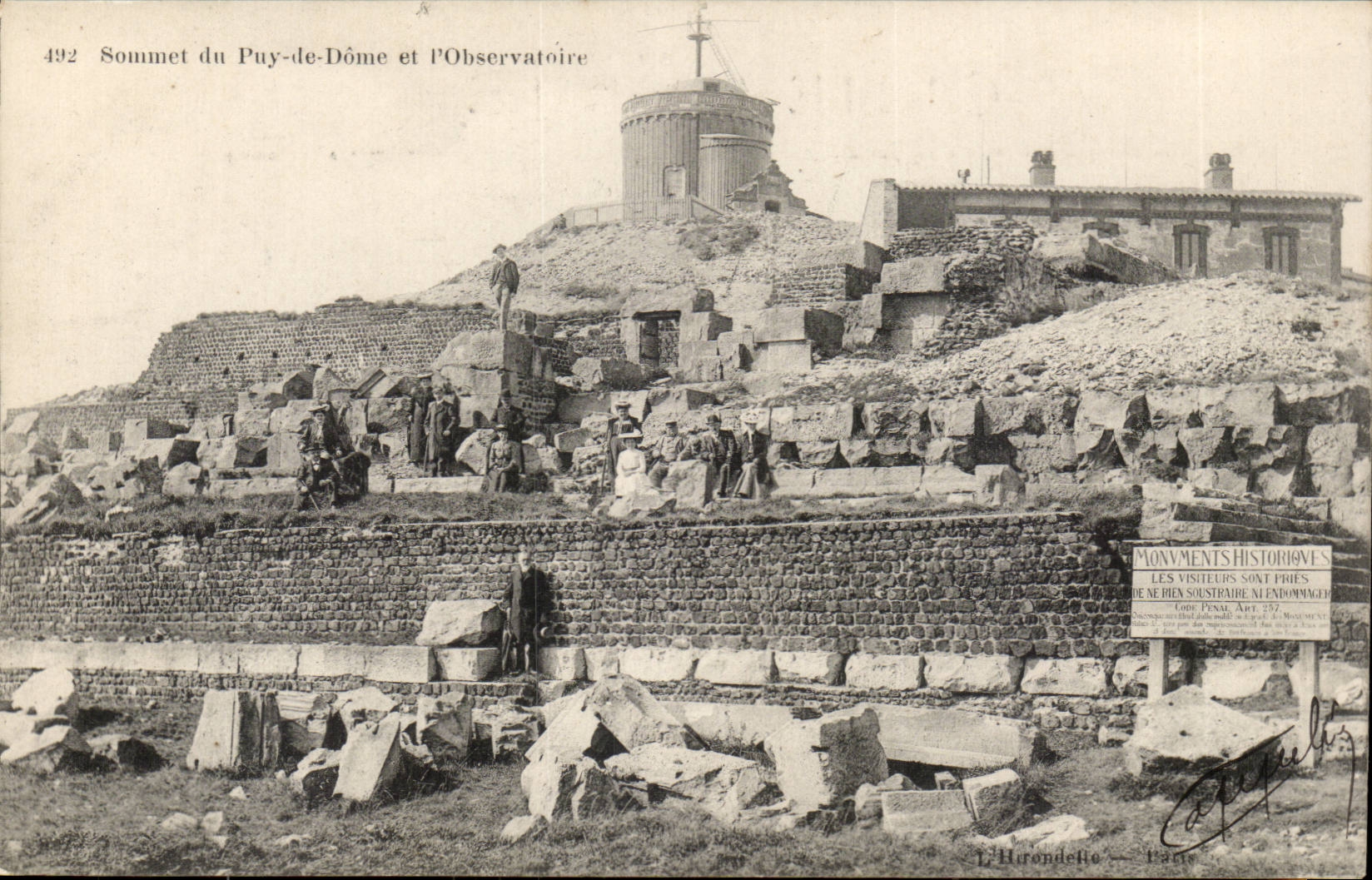 Summit of Puy-de-Dôme and the Observatory — publisher T. Hrondelie, no. 492